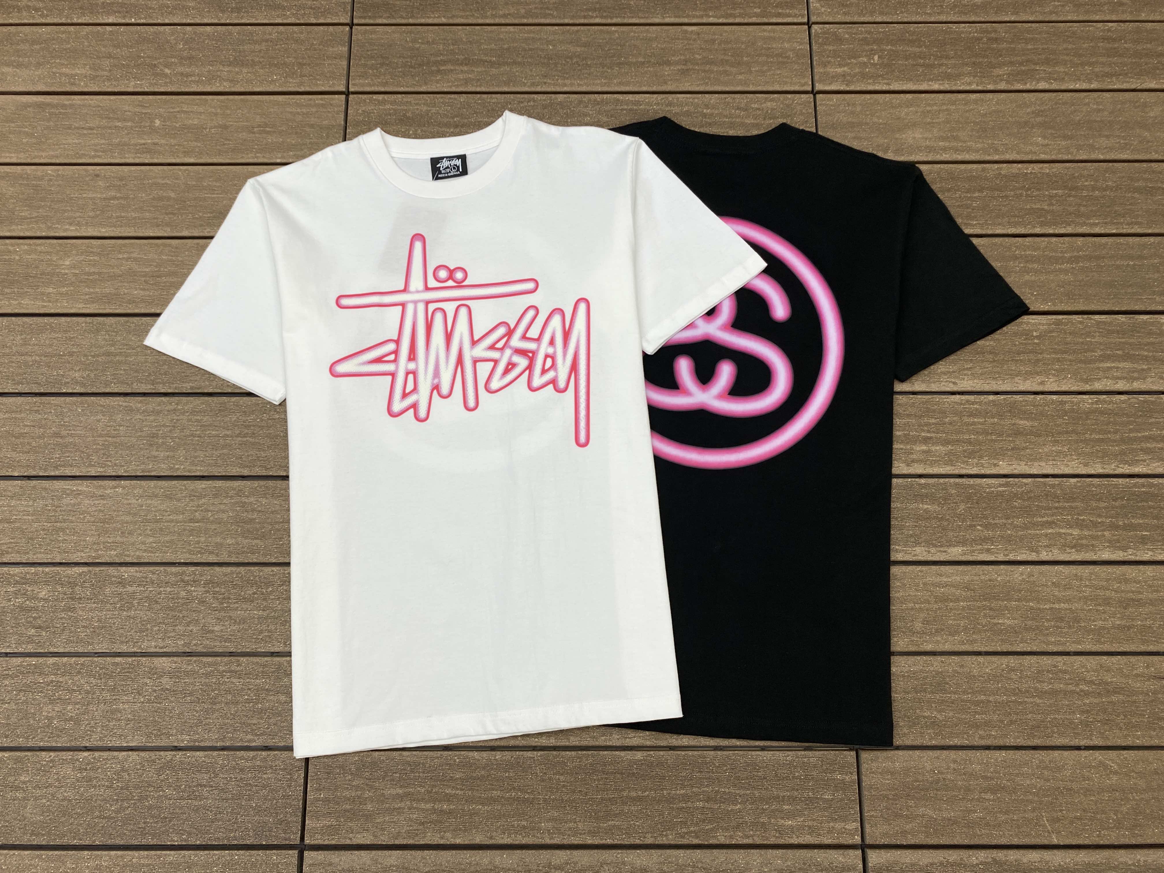 STUSSY T-SHIRT
