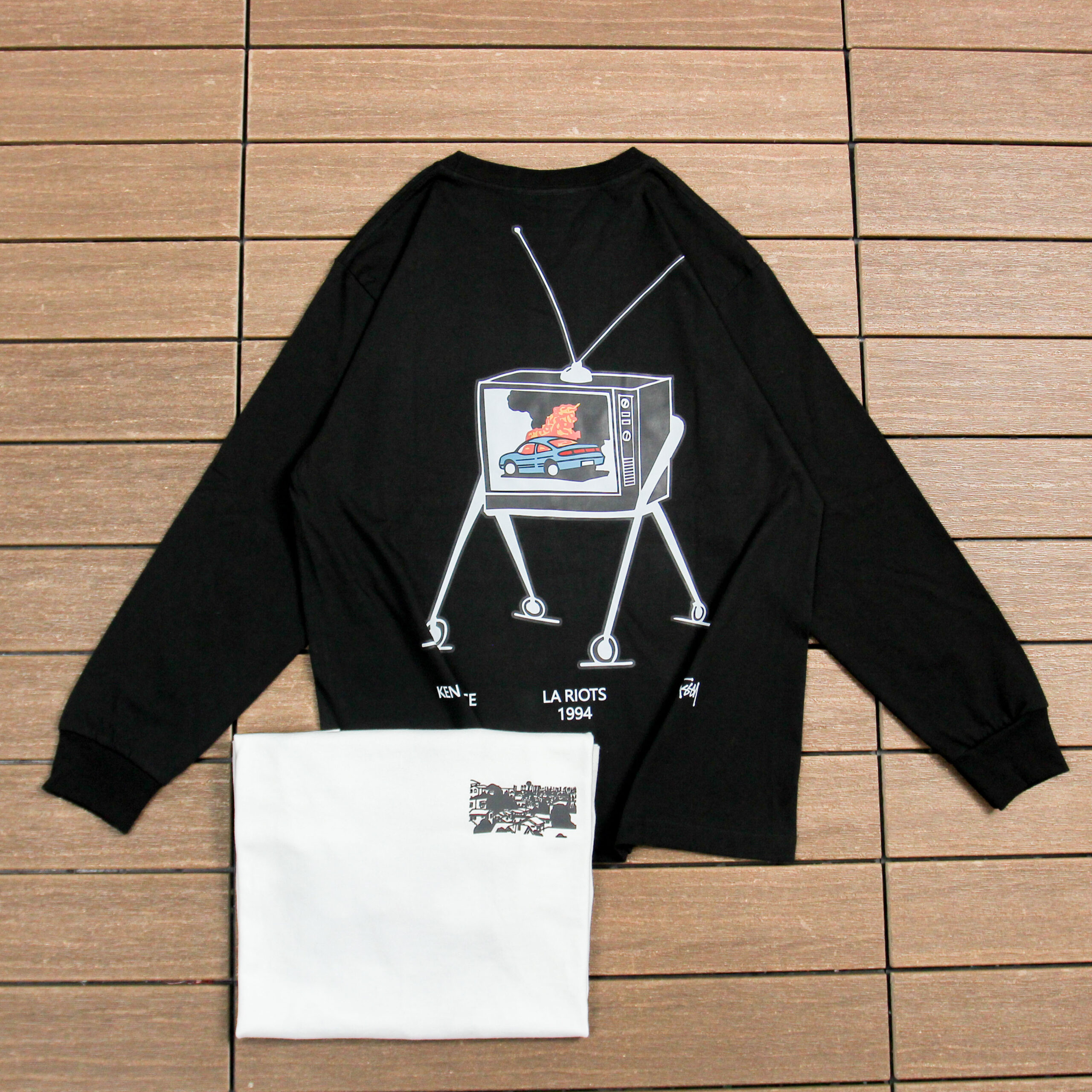 STUSSY T-SHIRT