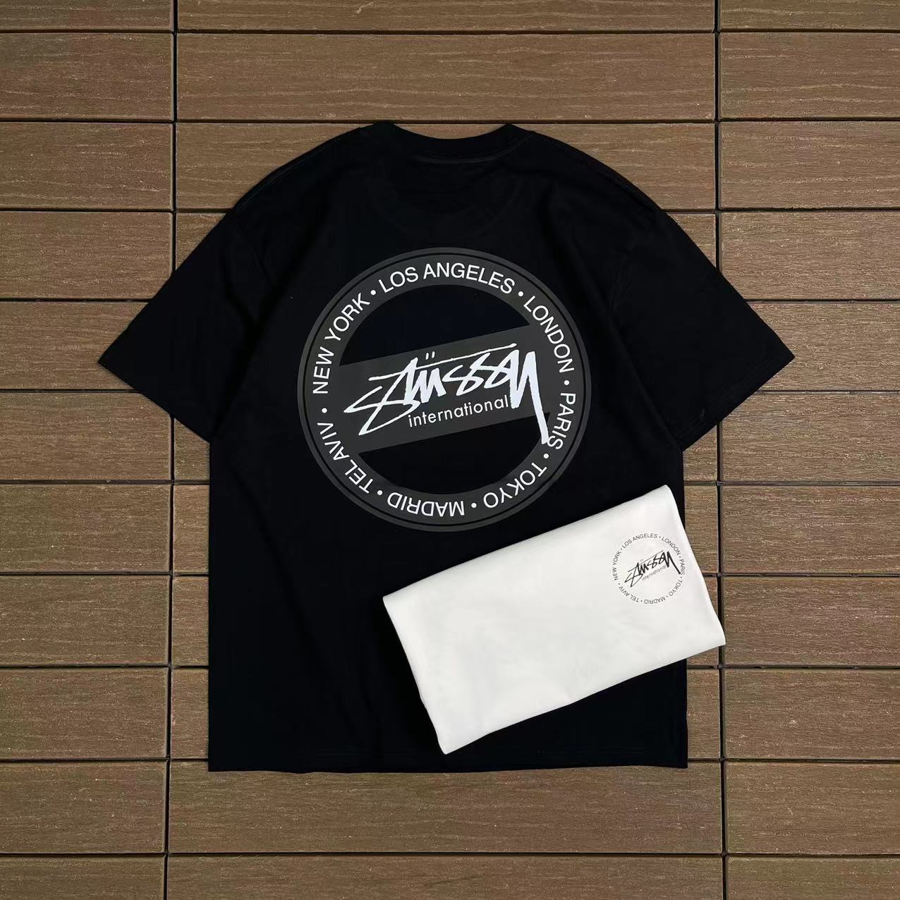 STUSSY T-SHIRT