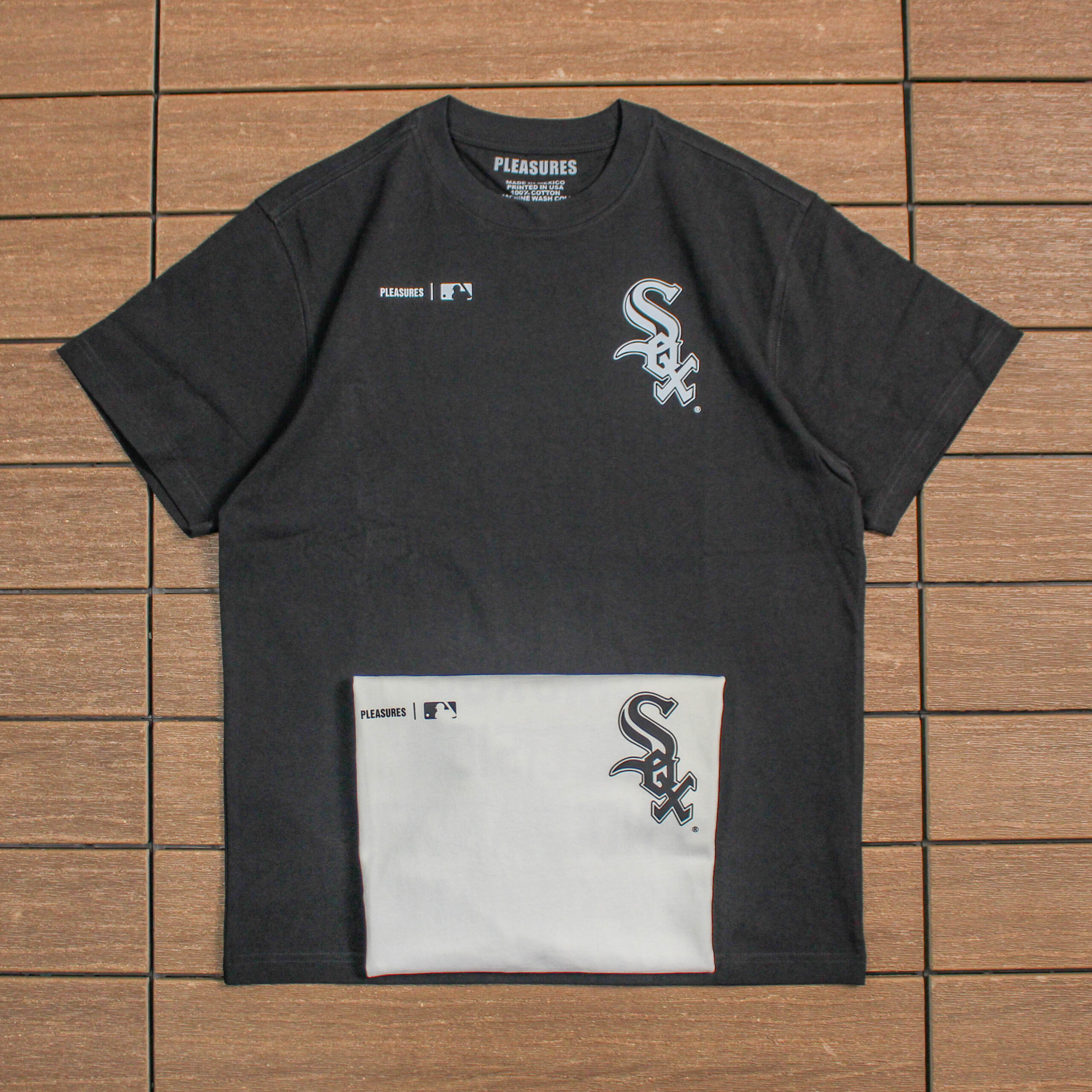 PLEASURES T-SHIRT