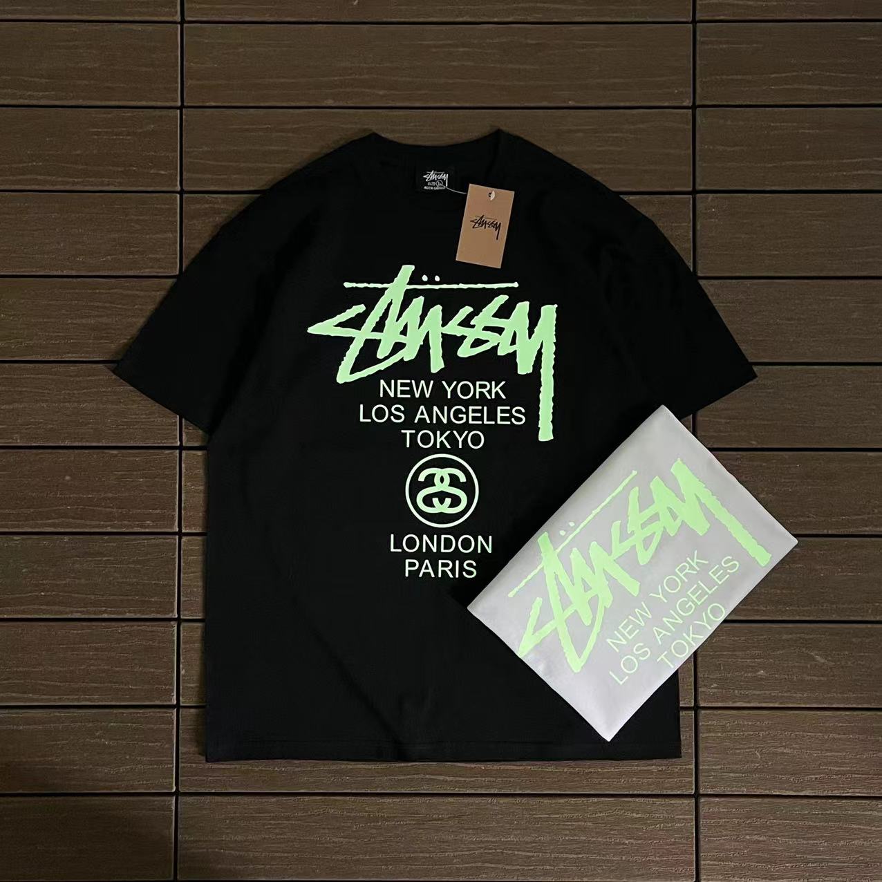 STUSSY T-SHIRT