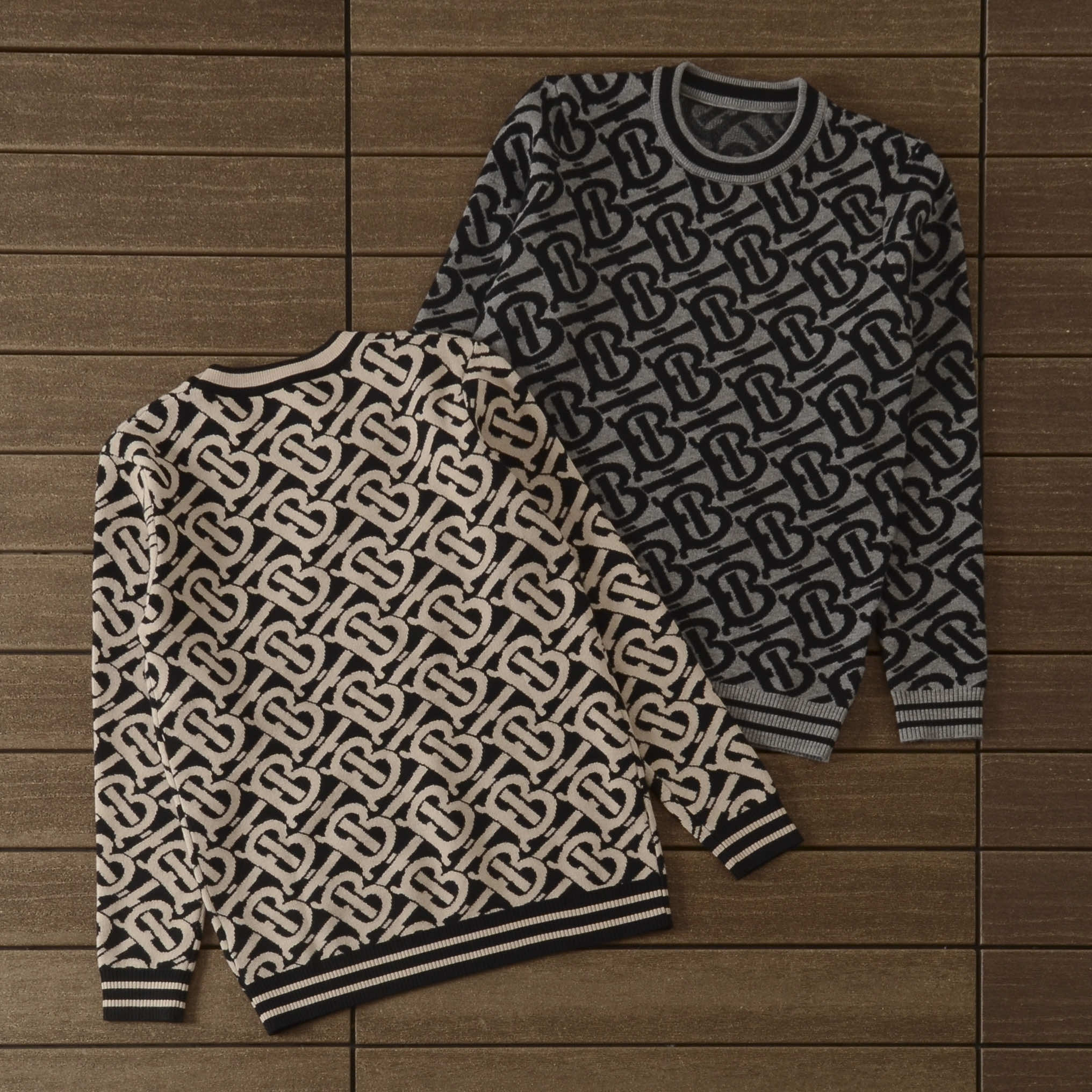 BURBERRY SWEATER