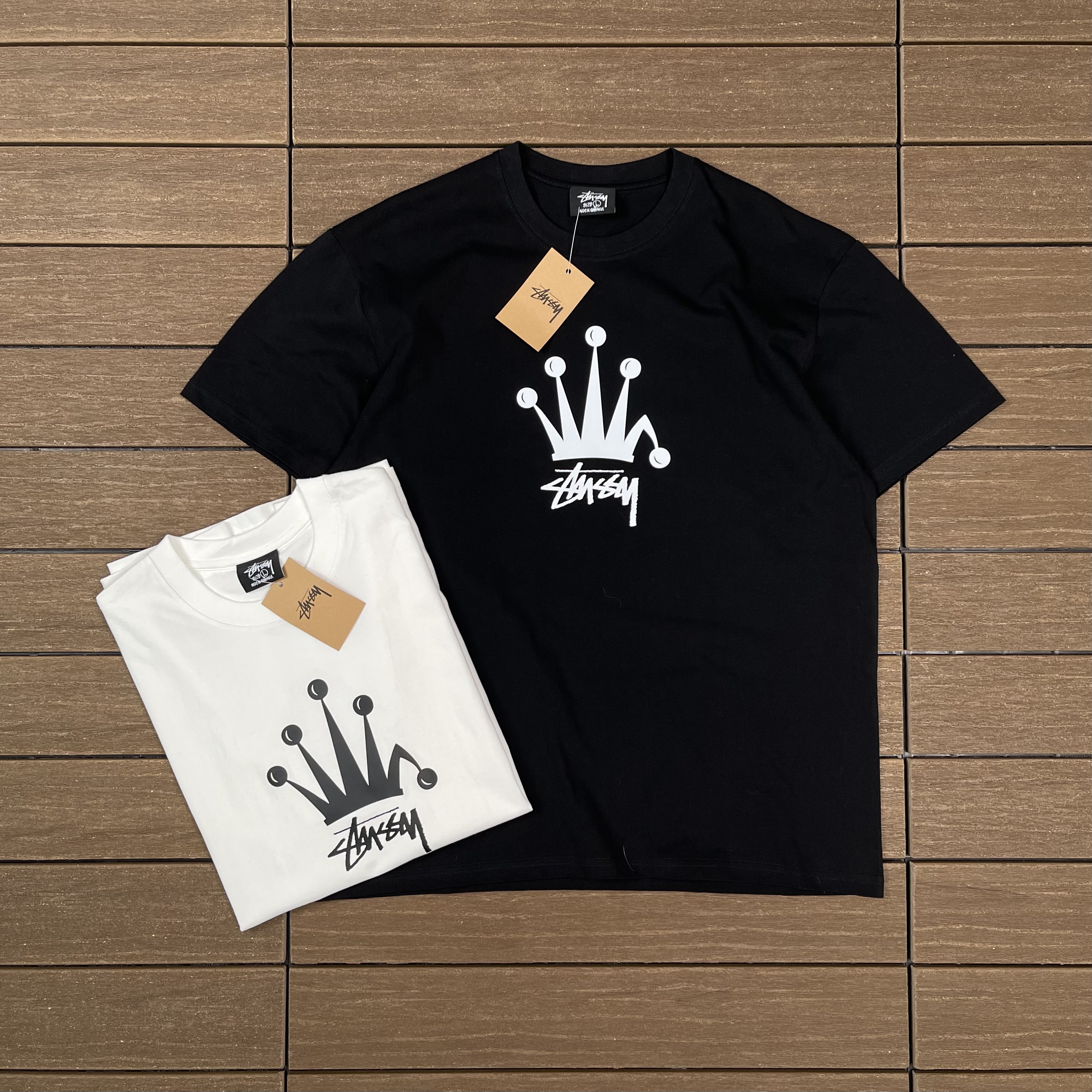 STUSSY T-SHIRT