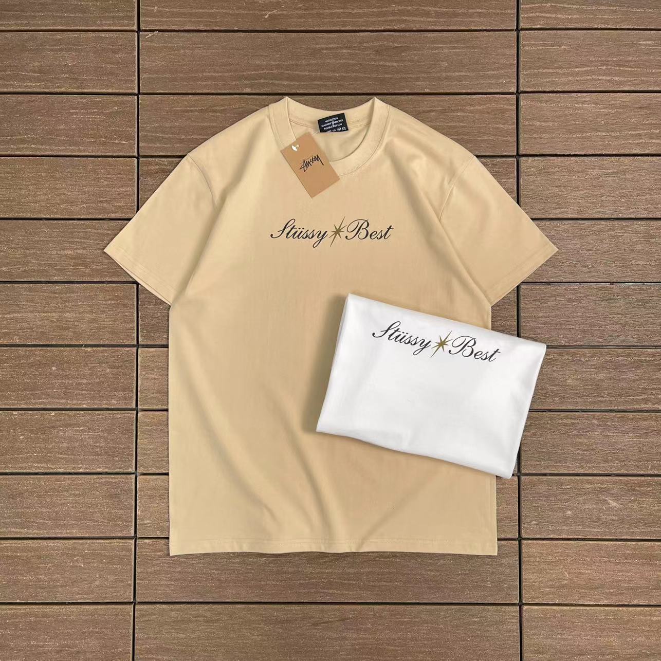STUSSY T-SHIRT
