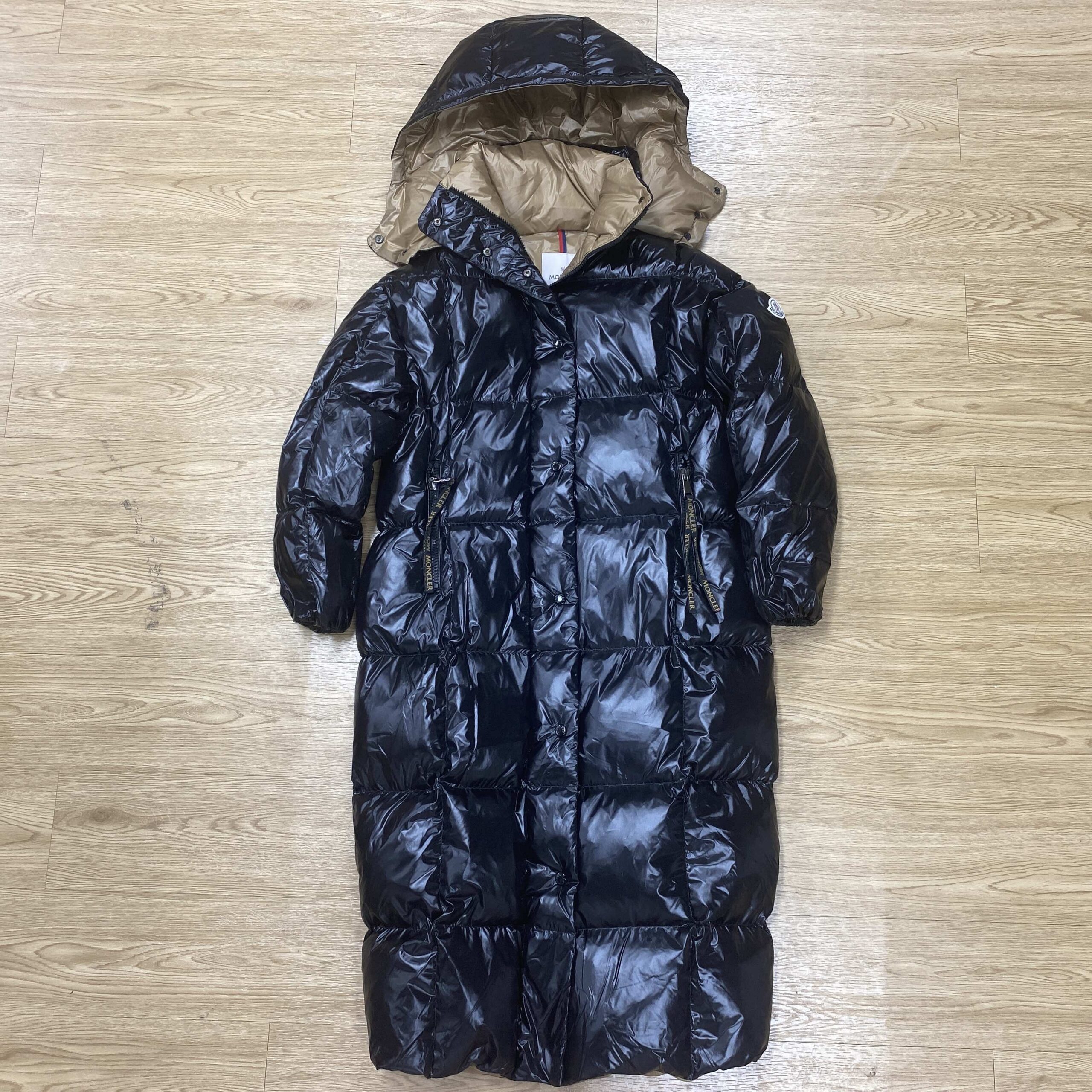 MONCLER DOWN JACKET