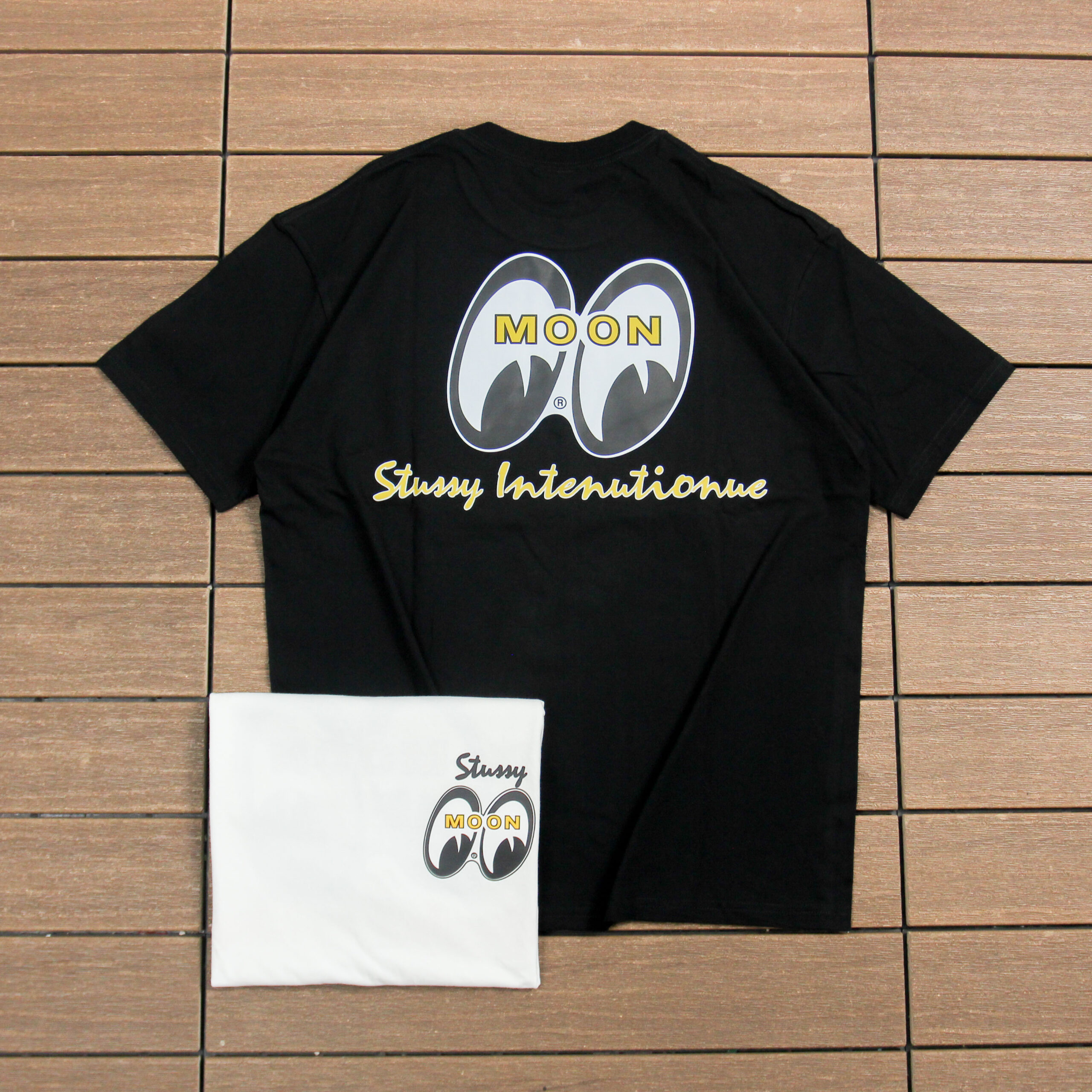 STUSSY T-SHIRT