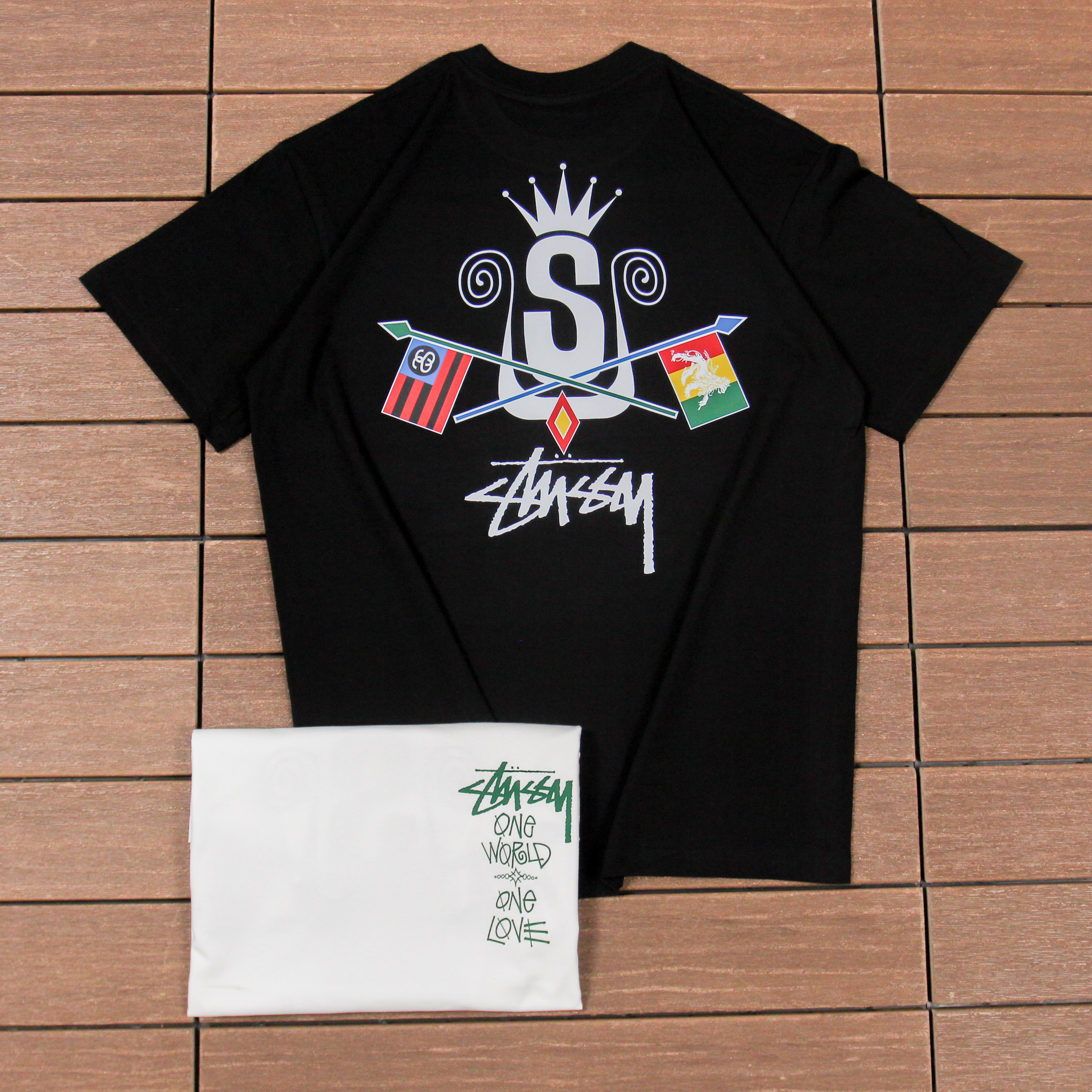 STUSSY T-SHIRT