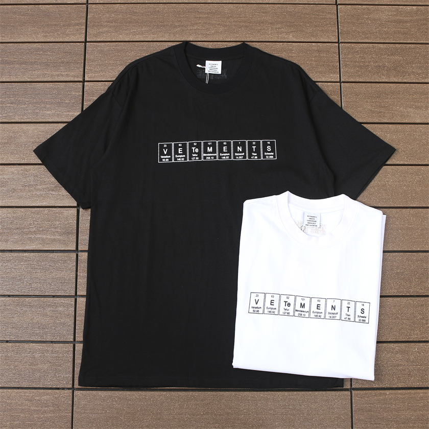 VETEMENTS T-SHIRT