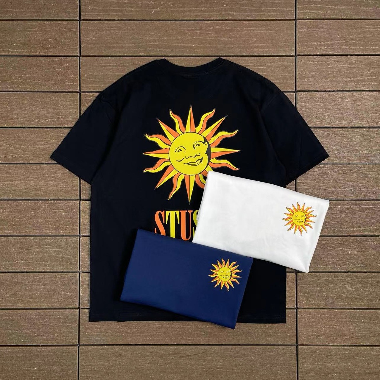STUSSY T-SHIRT