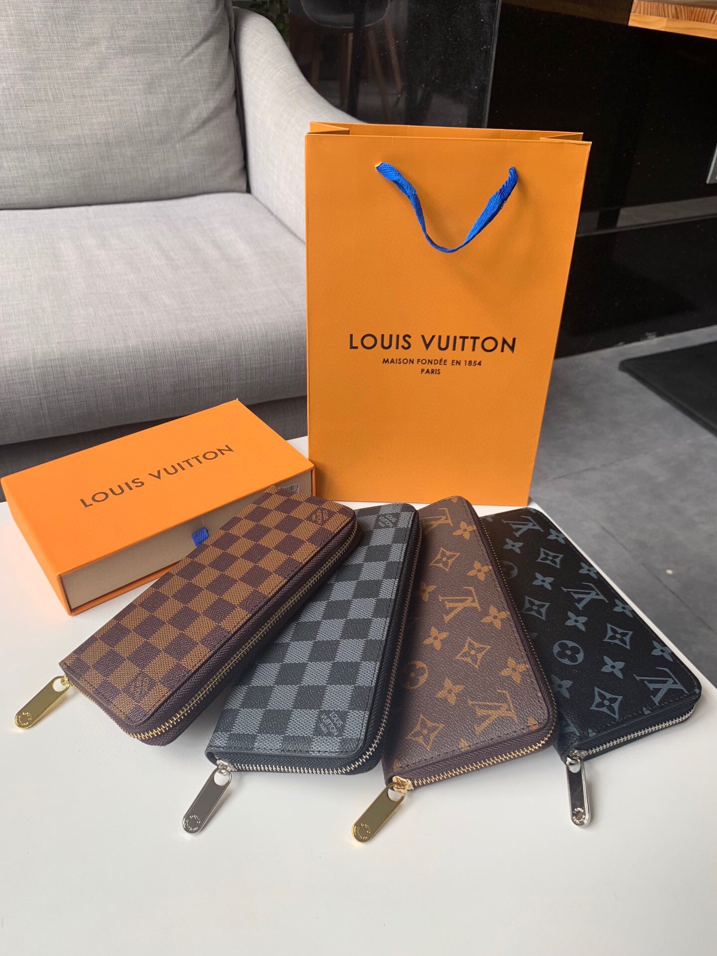 LV BAG