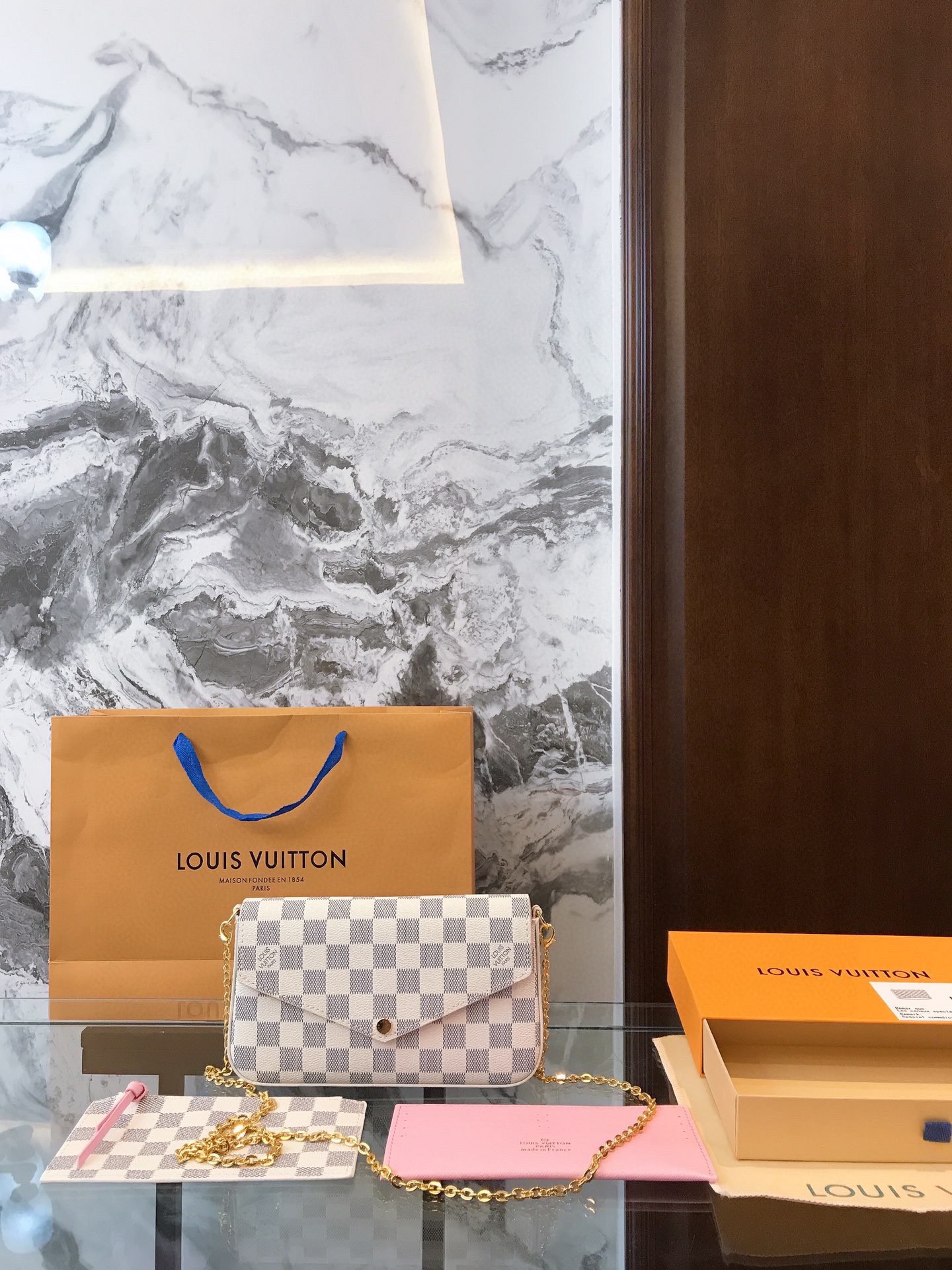 LV BAG