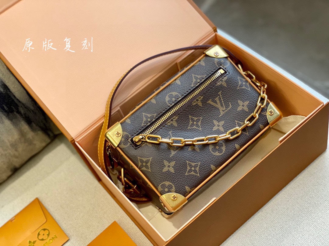 LV BAG