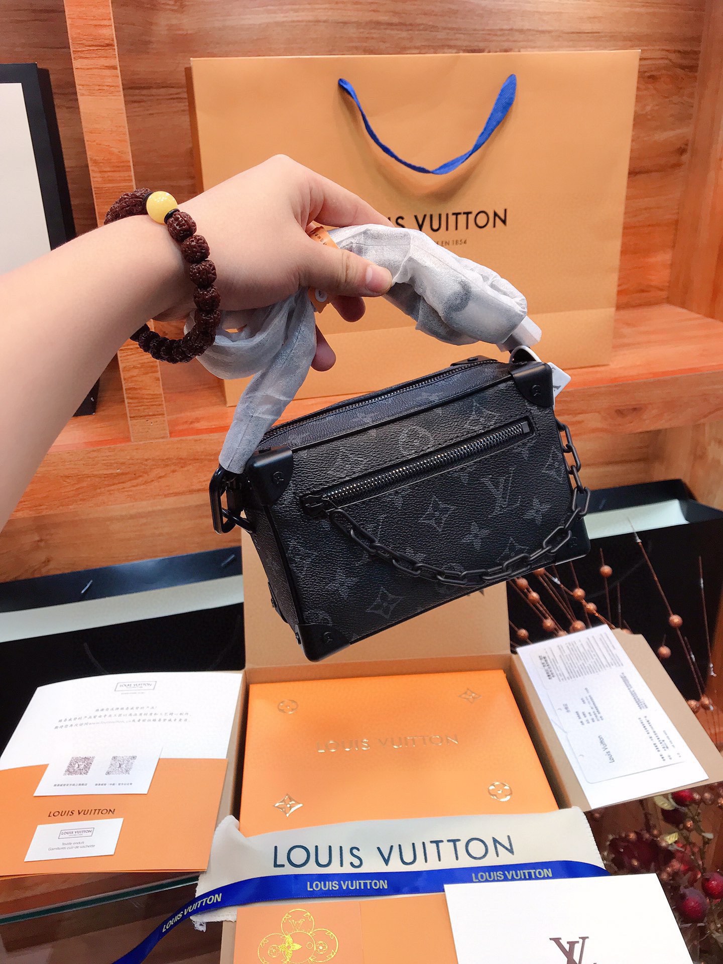 LV BAG