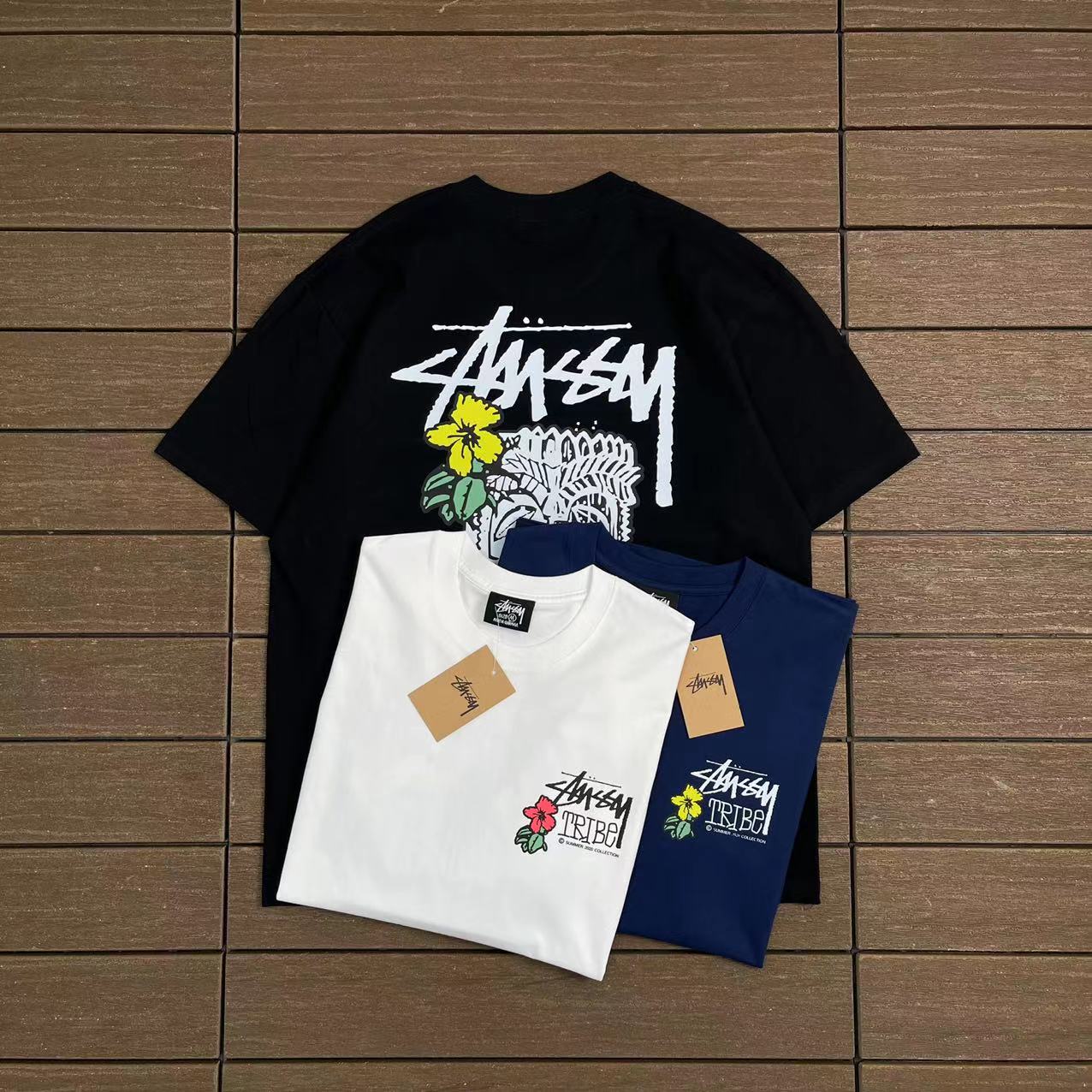 STUSSY T-SHIRT