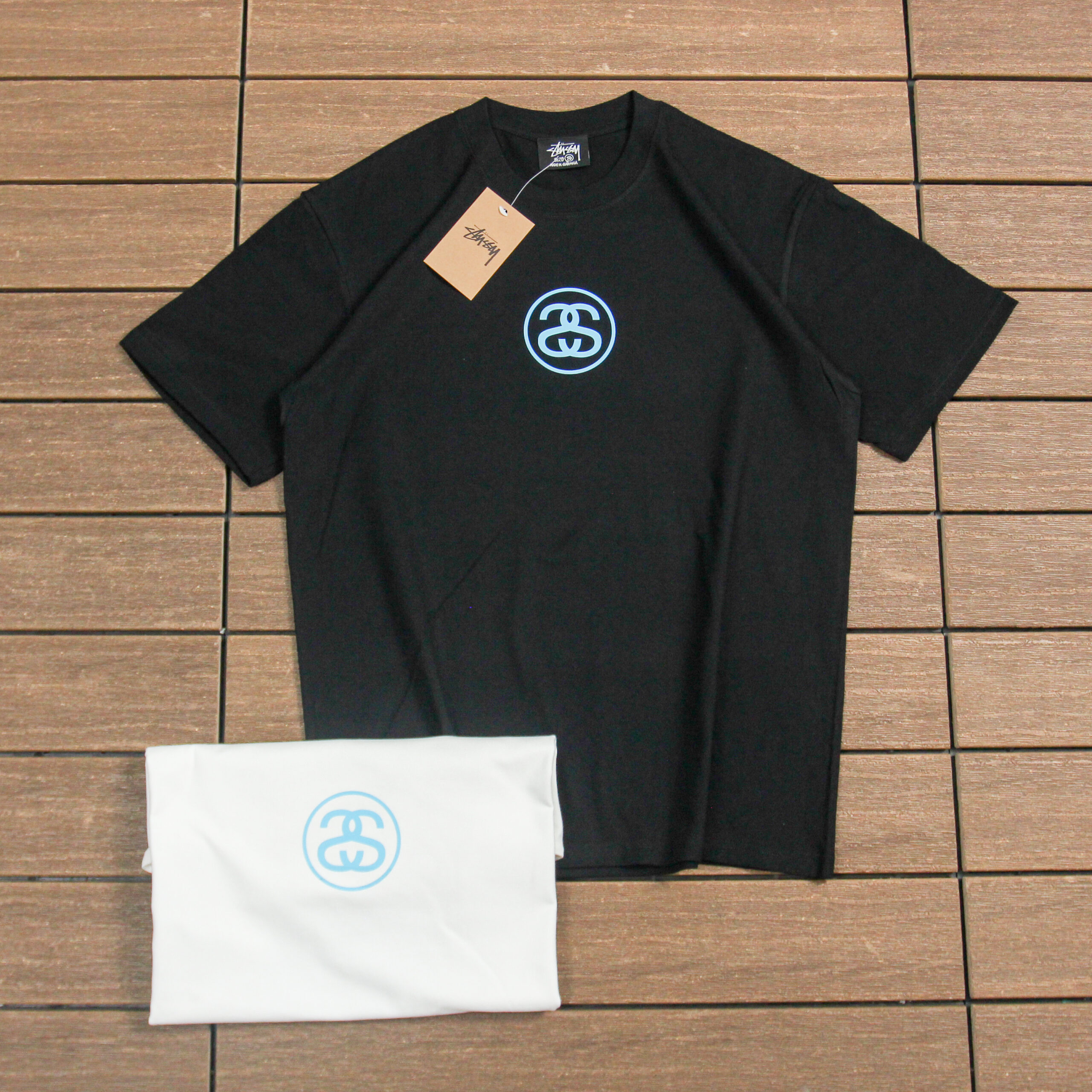 STUSSY T-SHIRT