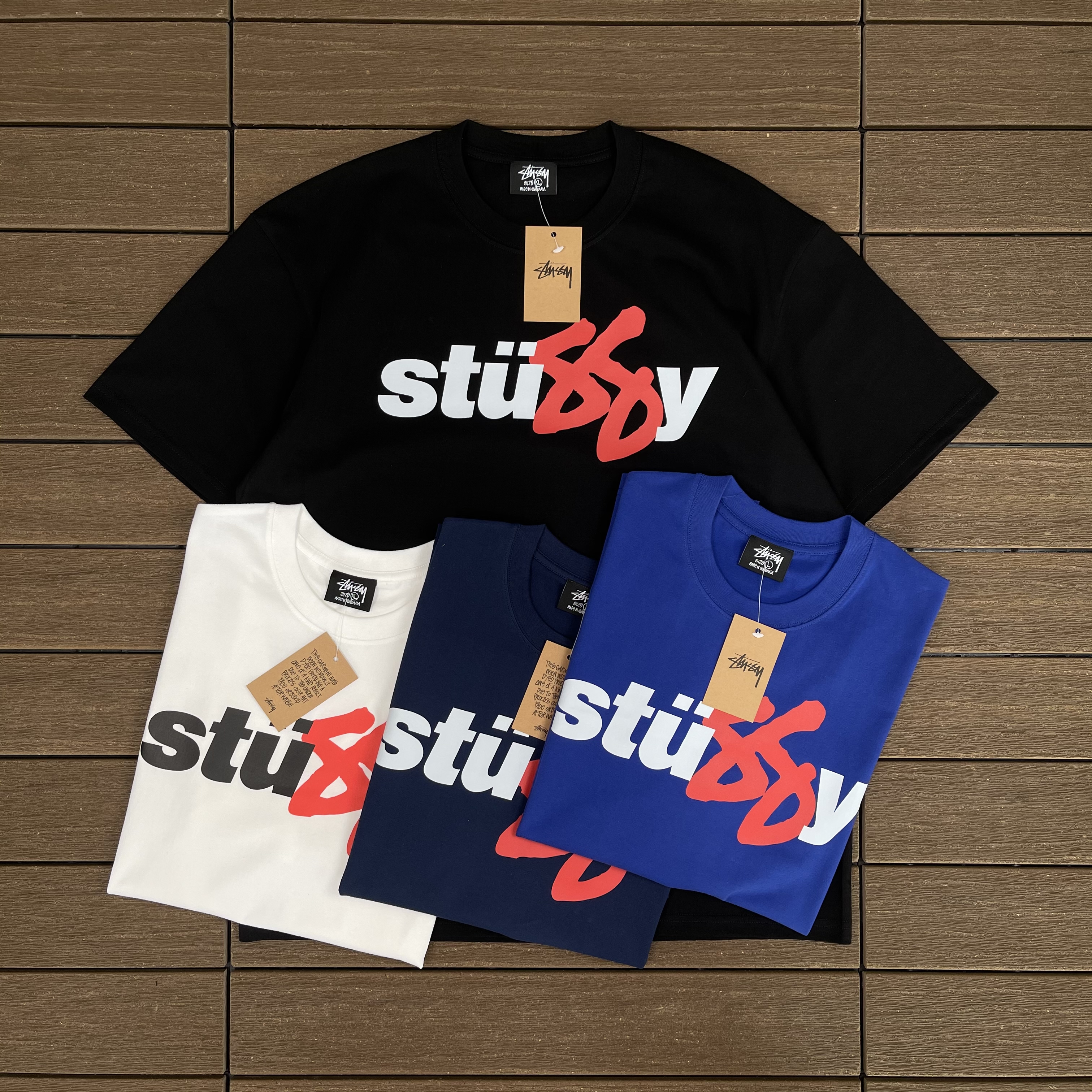 STUSSY T-SHIRT