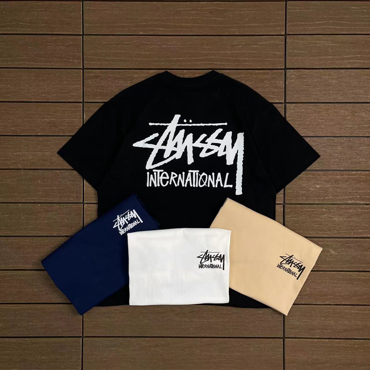 STUSSY T-SHIRT