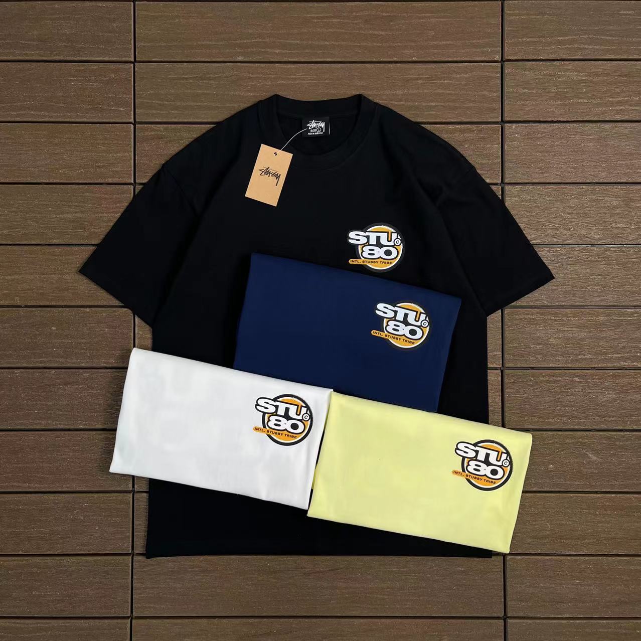 STUSSY T-SHIRT