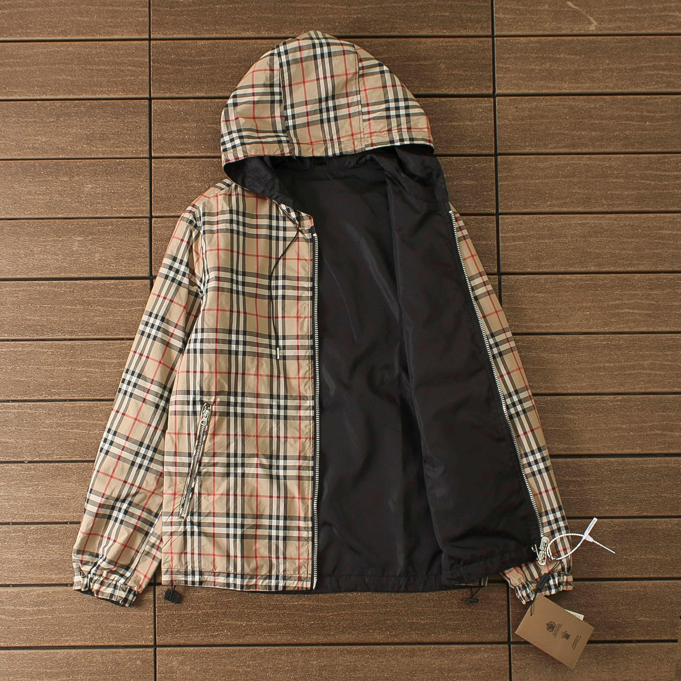 BURBERRY JACKET