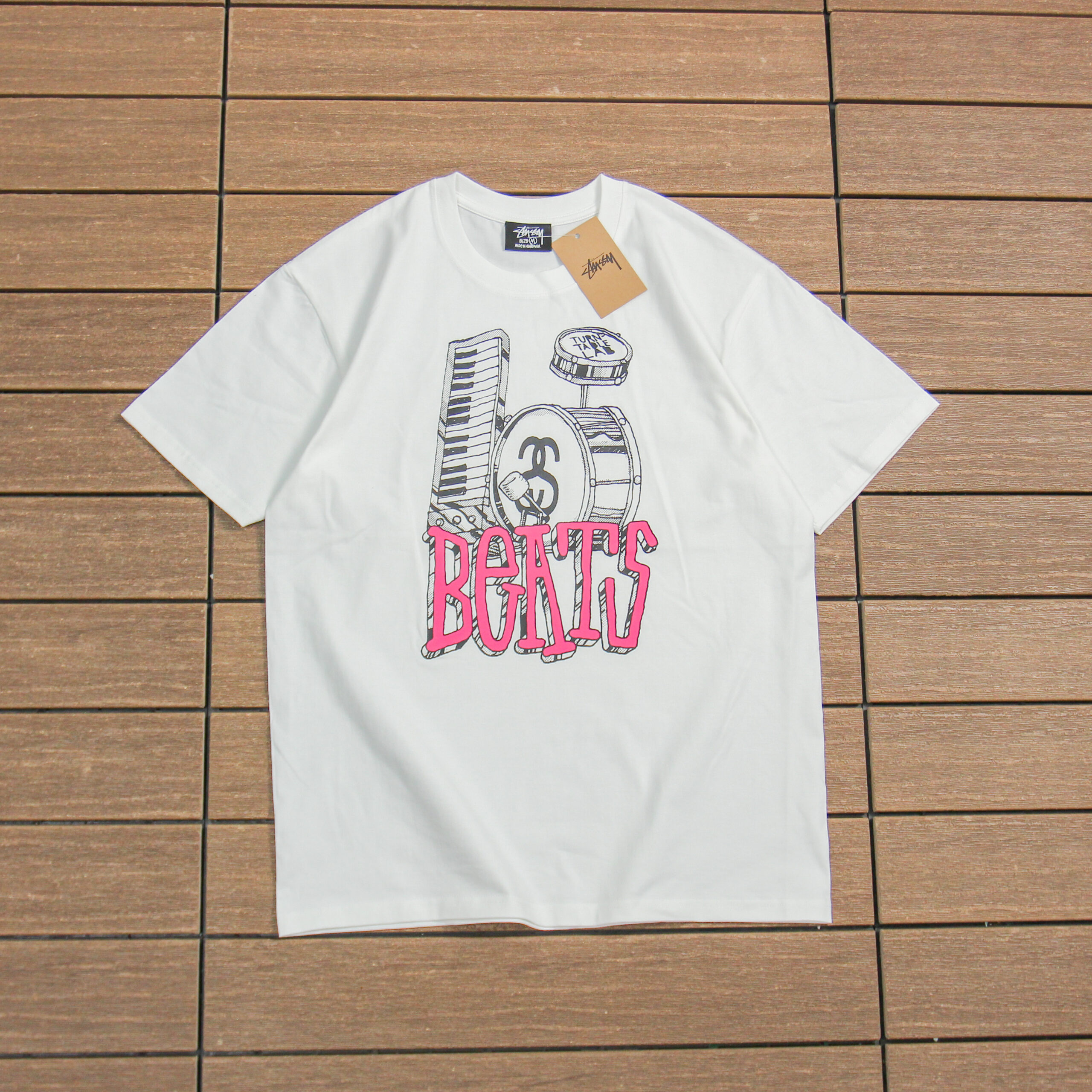 STUSSY T-SHIRT