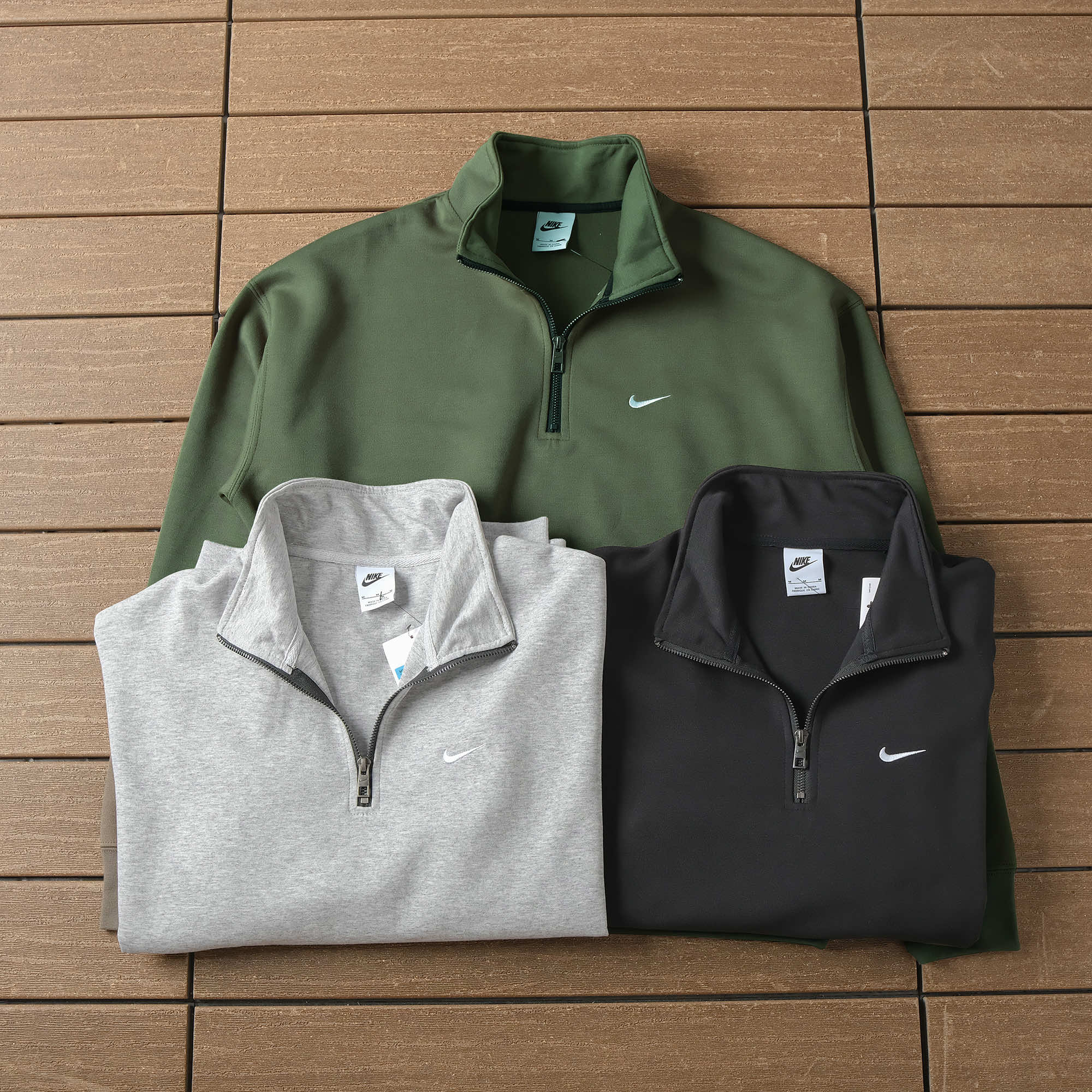 NIKE SWEATER