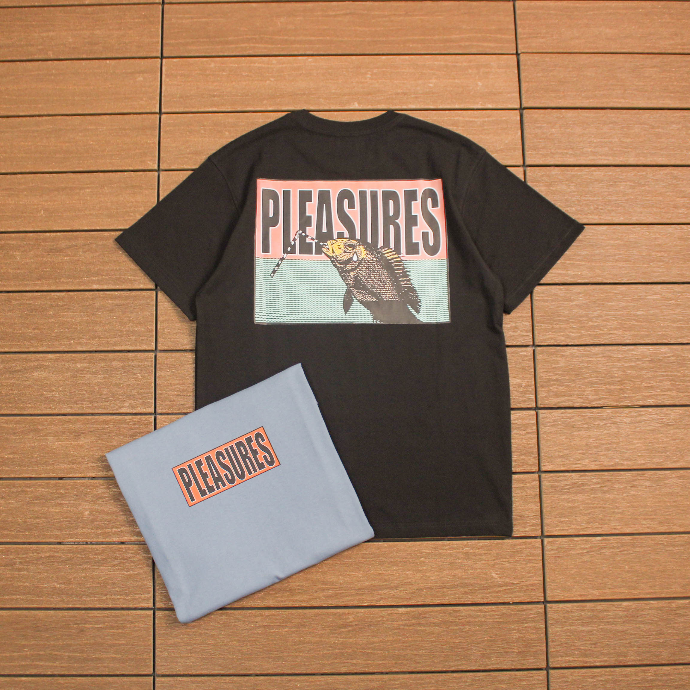 PLEASURES T-SHIRT