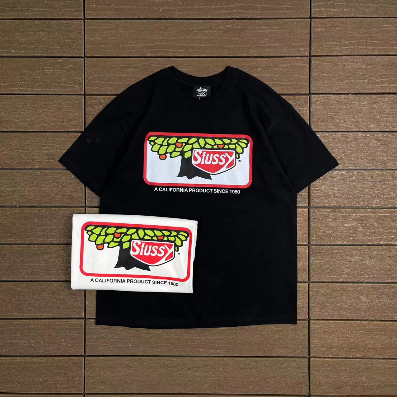 STUSSY T-SHIRT