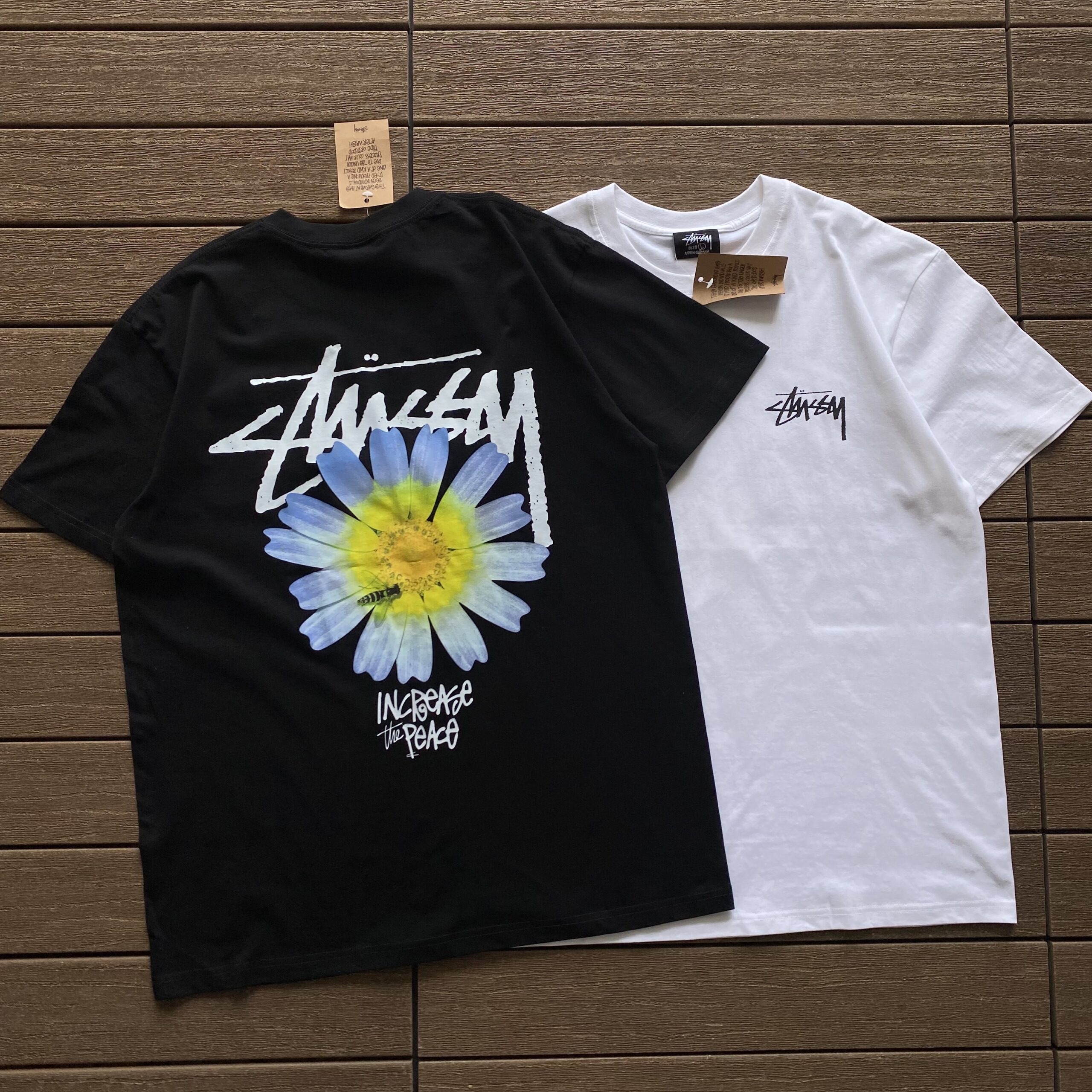STUSSY T-SHIRT