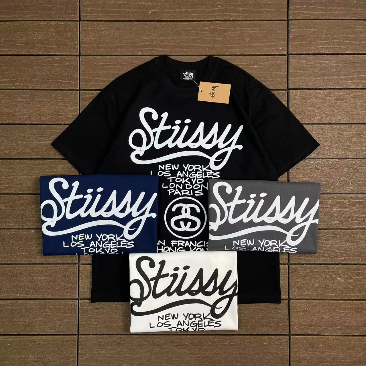 STUSSY T-SHIRT