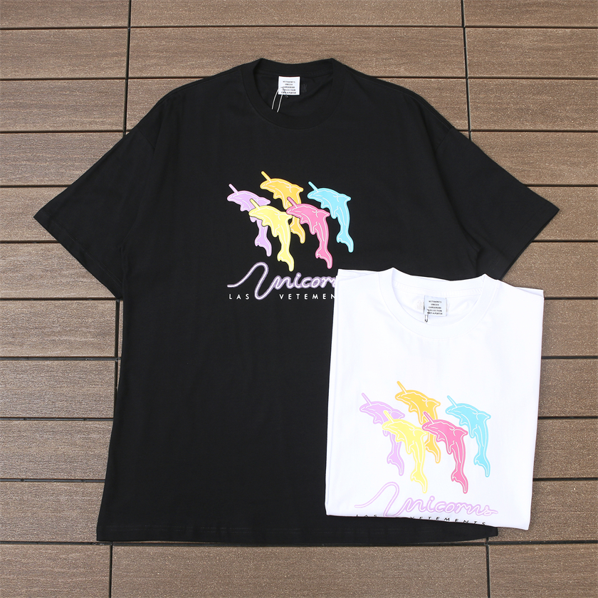 VETEMENTS T-SHIRT