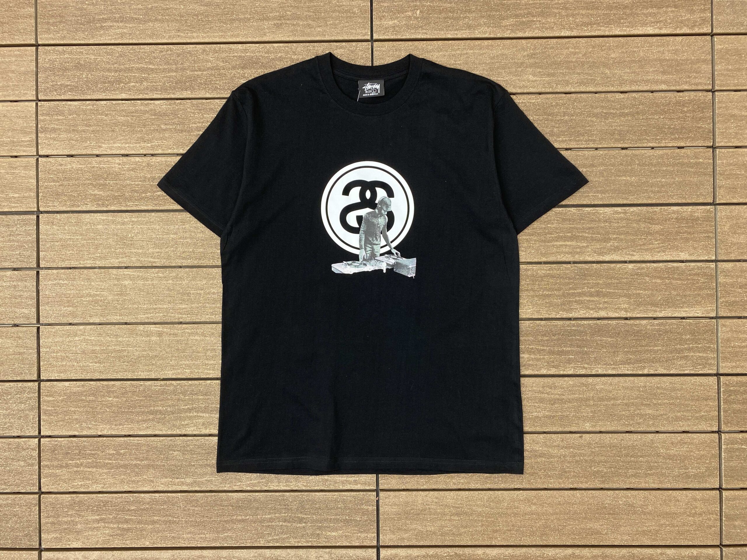 STUSSY T-SHIRT