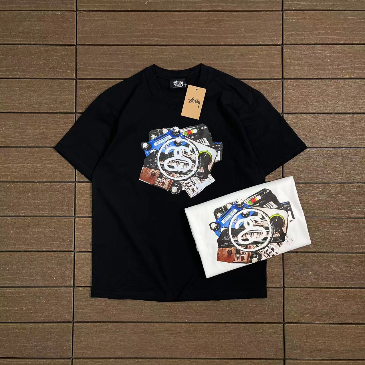 STUSSY T-SHIRT