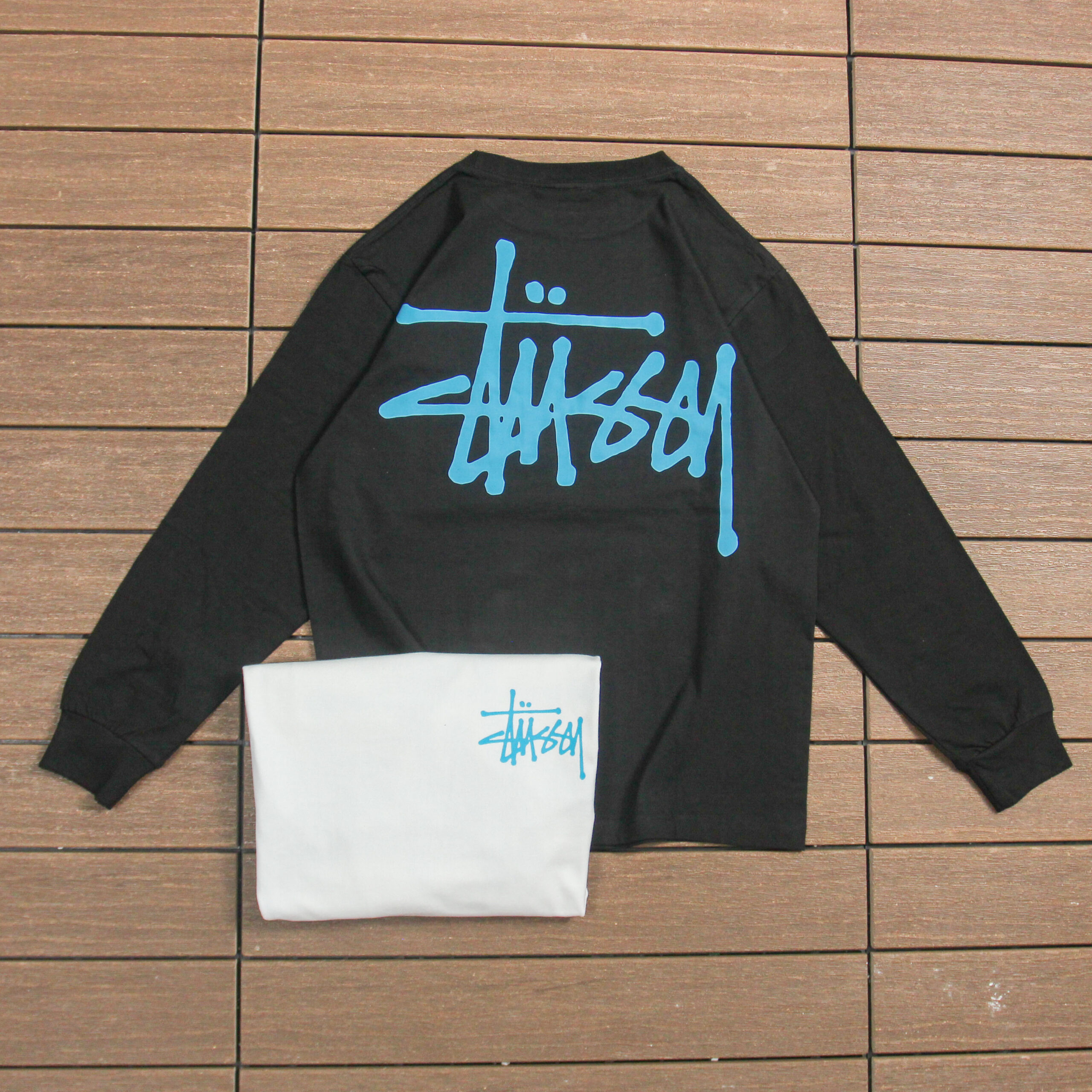 STUSSY T-SHIRT
