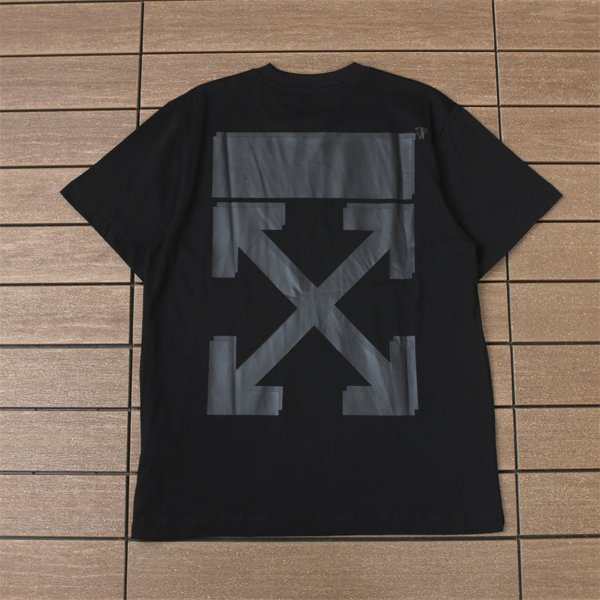 OFF-WHITE T-SHIRT