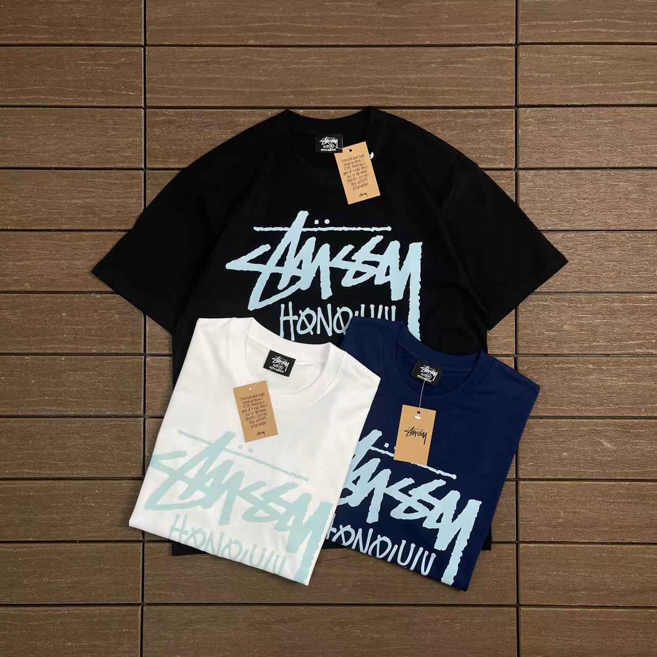 STUSSY T-SHIRT