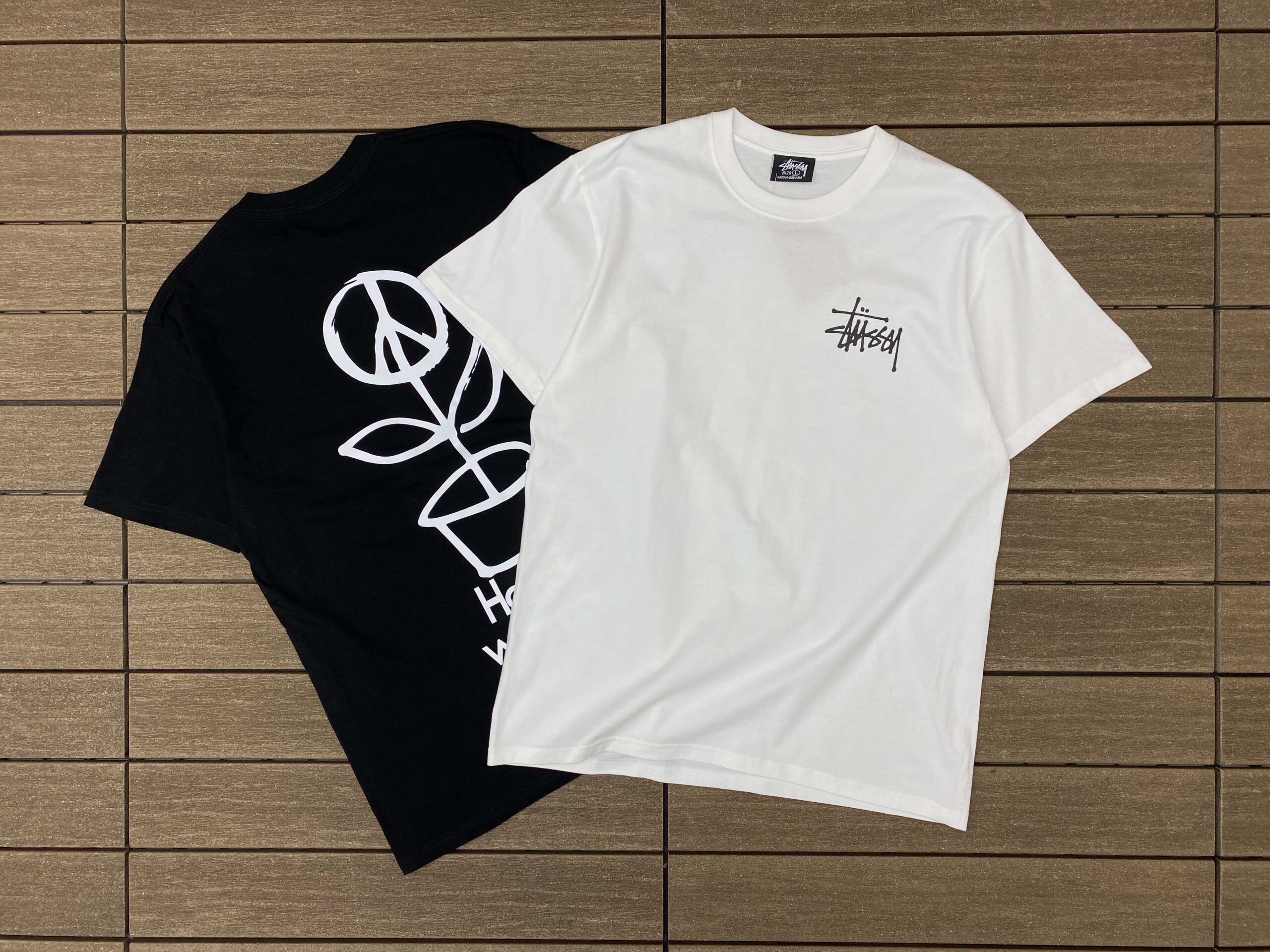 STUSSY T-SHIRT