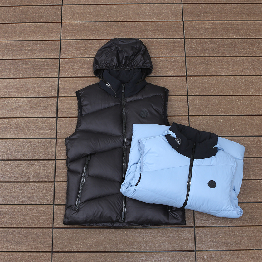 MONCLER DOWN JACKET