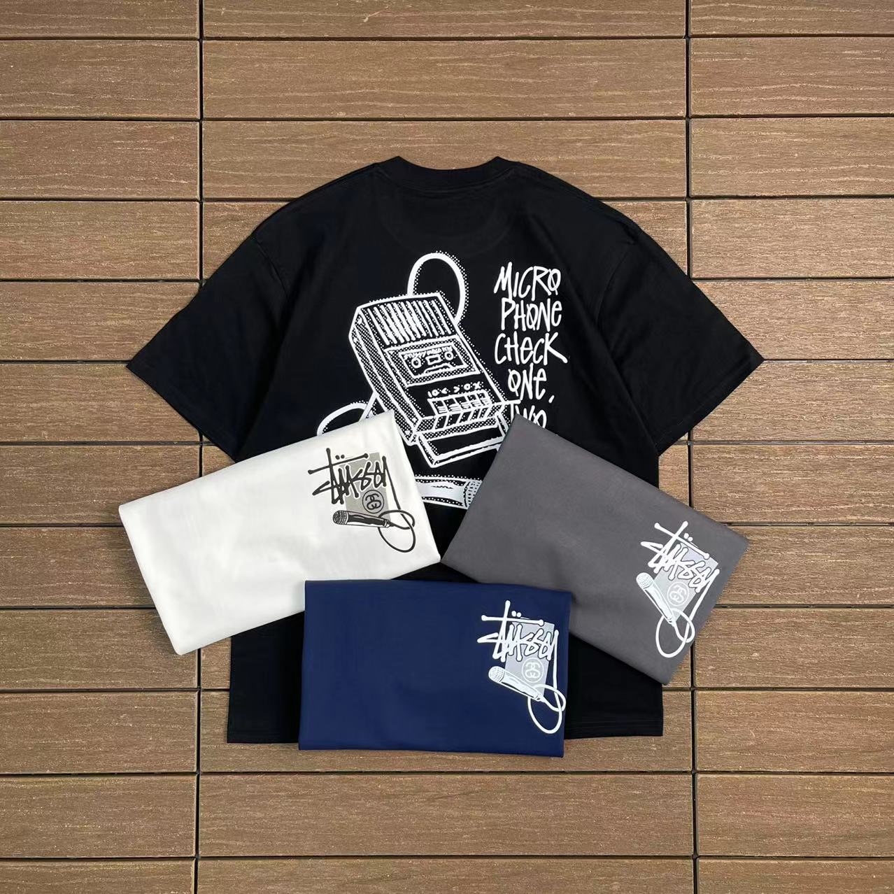 STUSSY T-SHIRT
