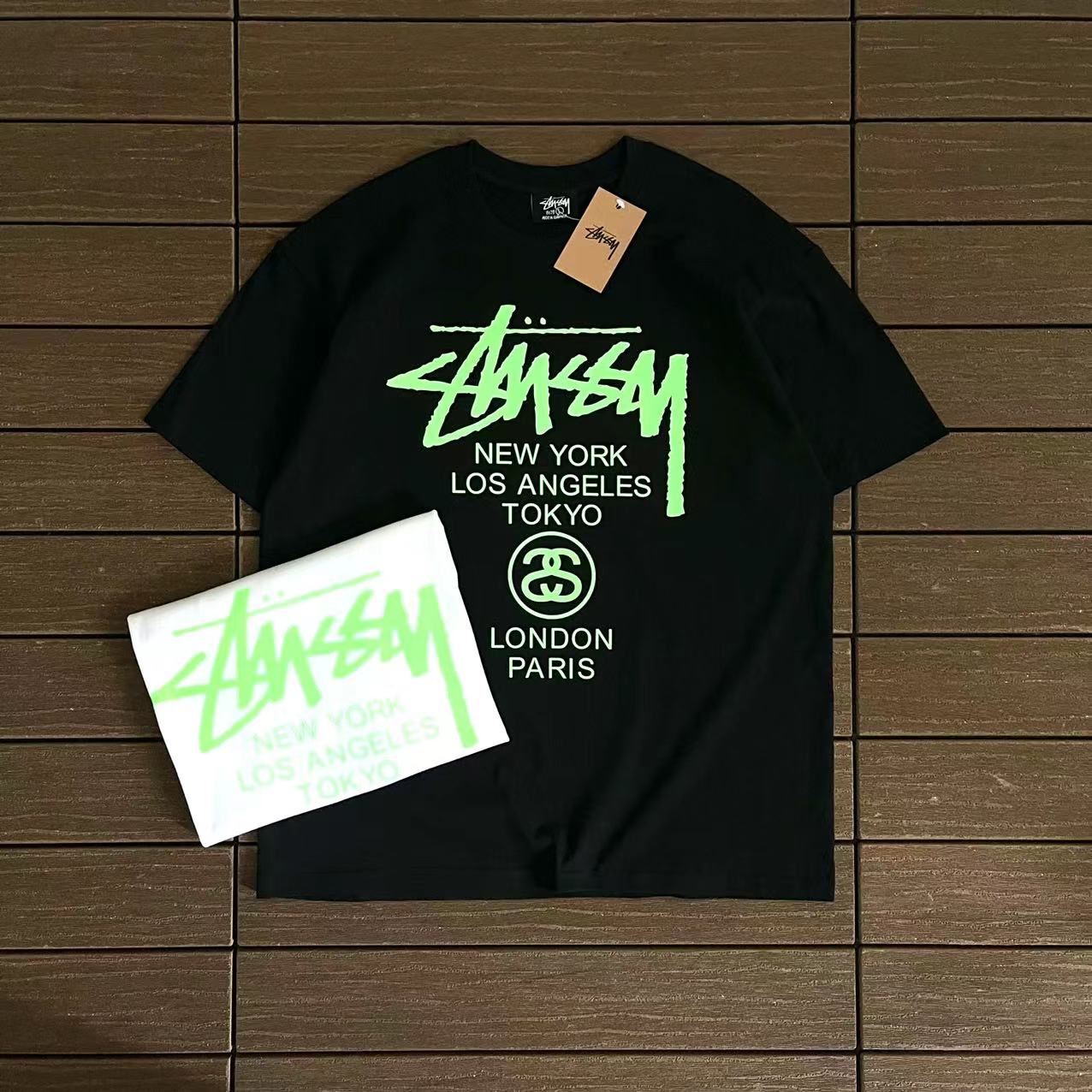 STUSSY T-SHIRT
