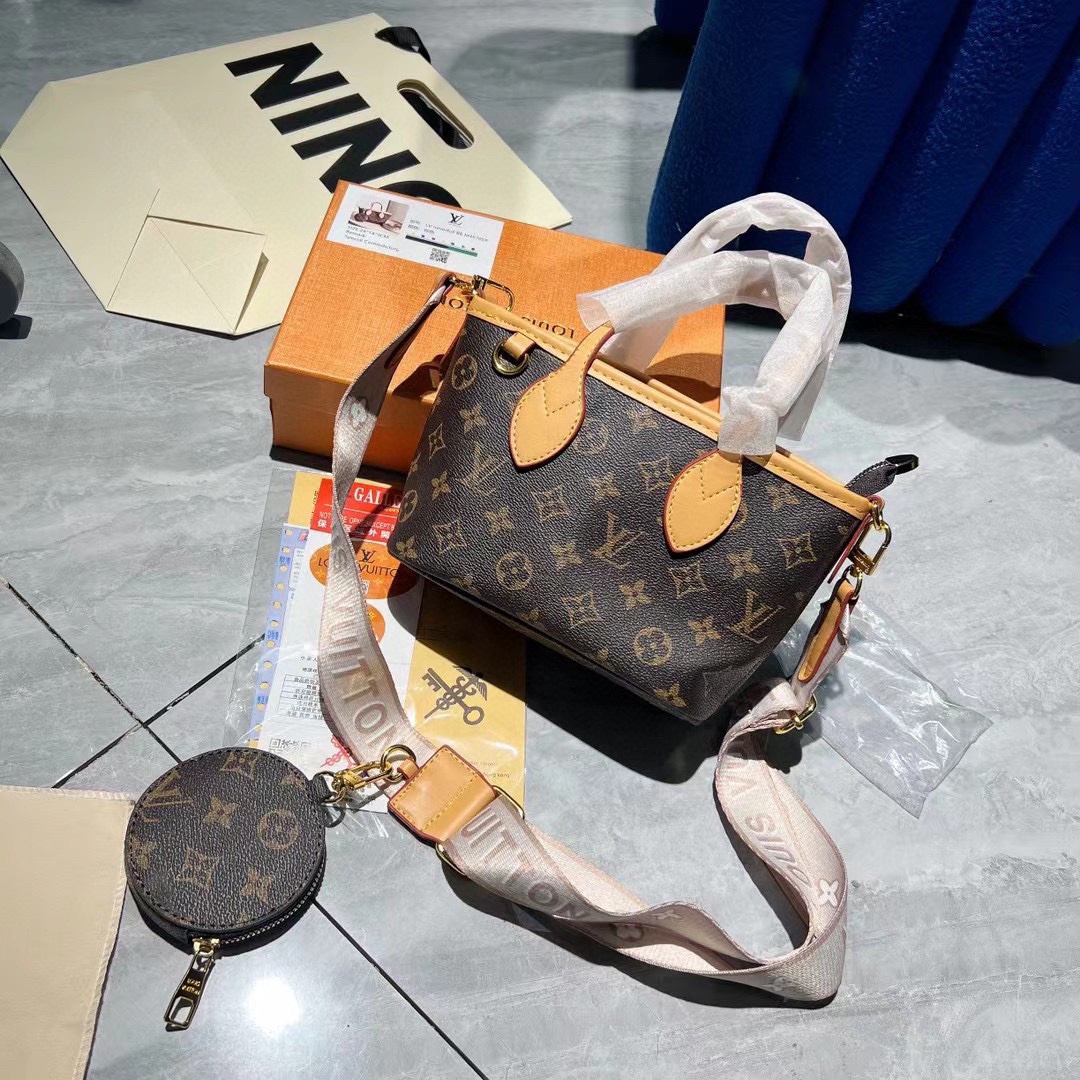 LV BAG
