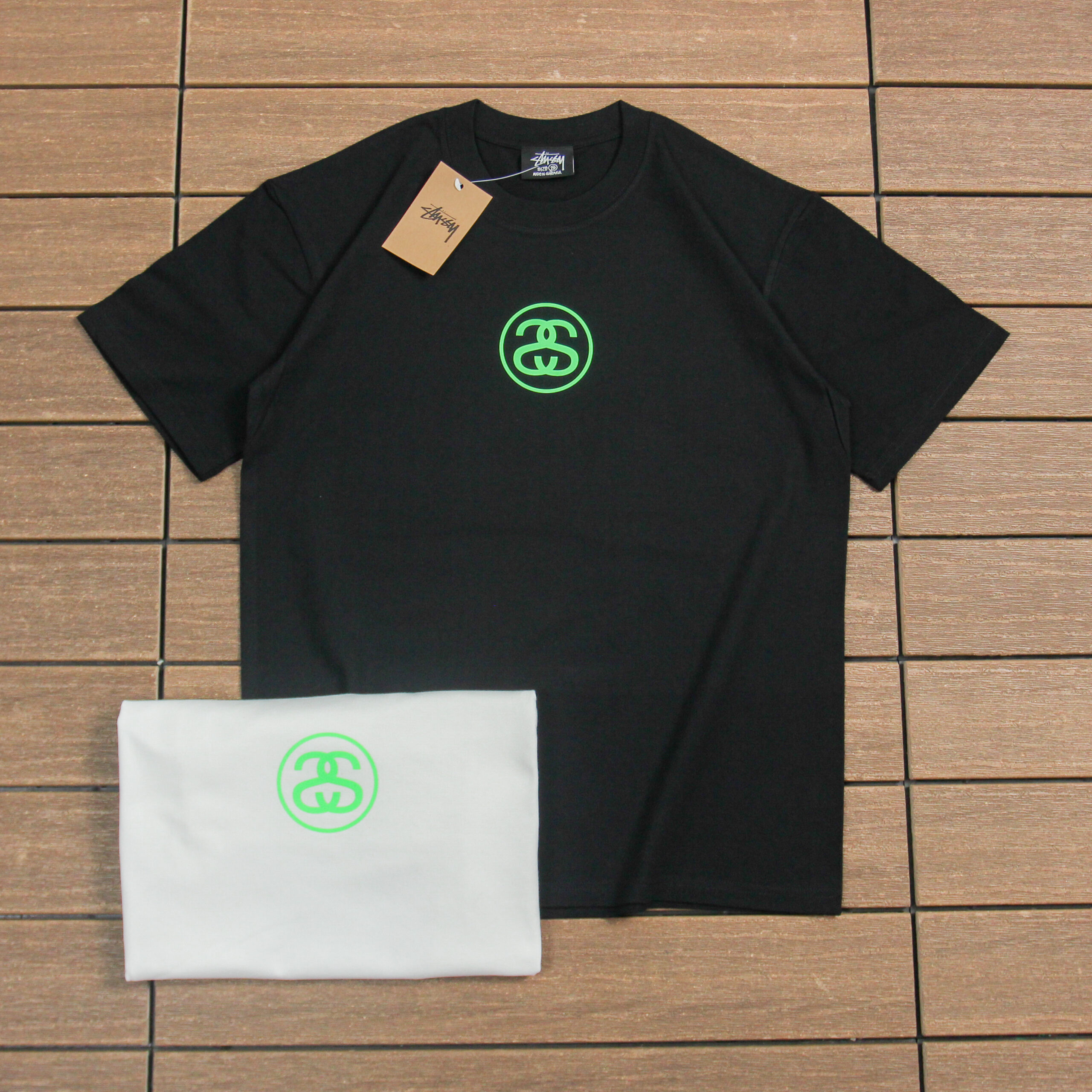 STUSSY T-SHIRT