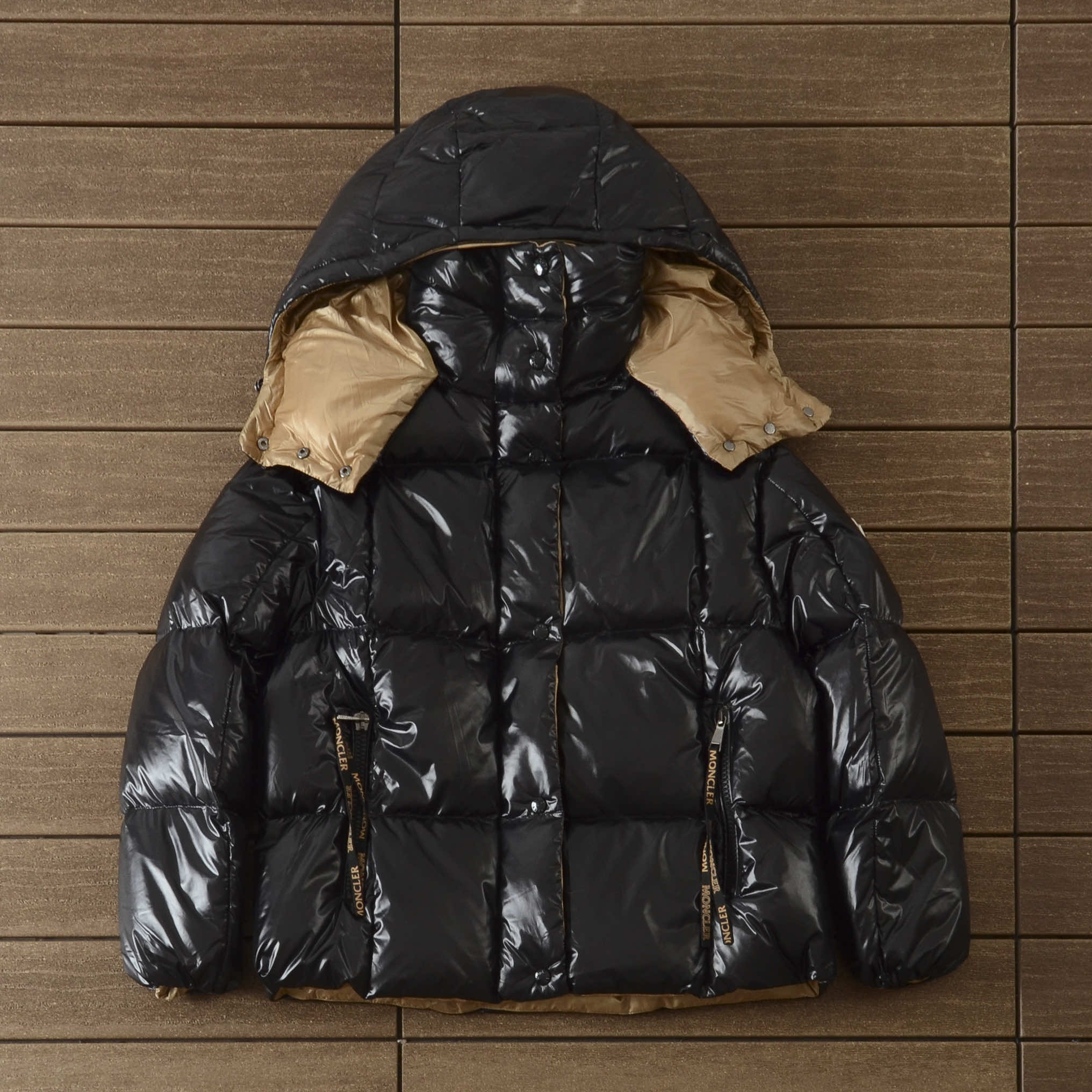 MONCLER DOWN JACKET