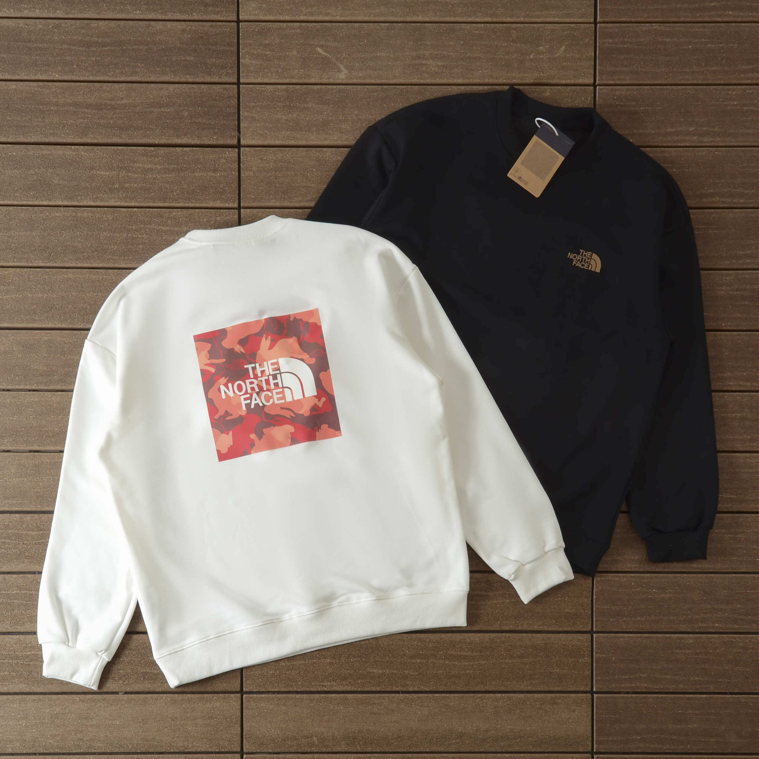 THE NORTH FACE SWEATER