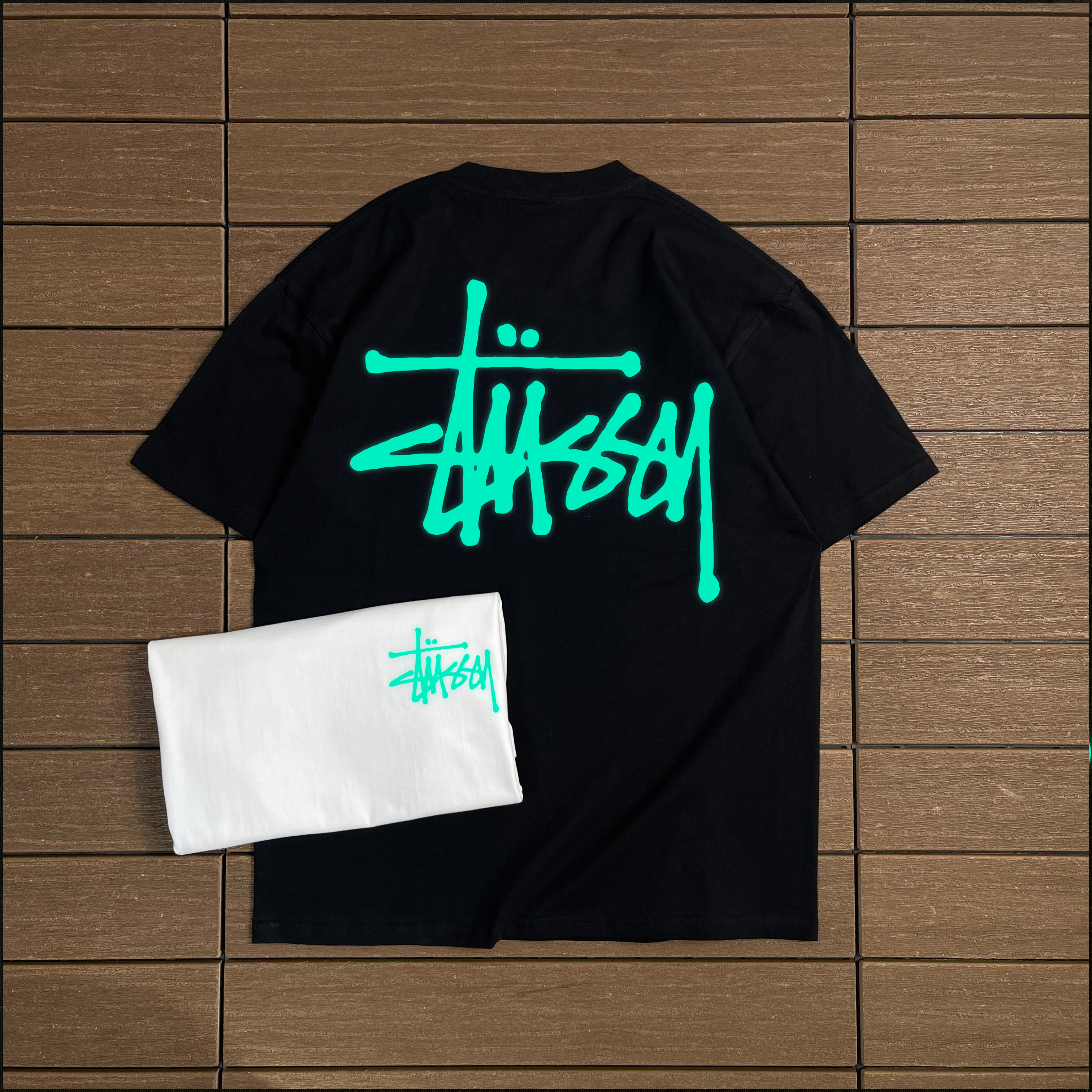 STUSSY T-SHIRT