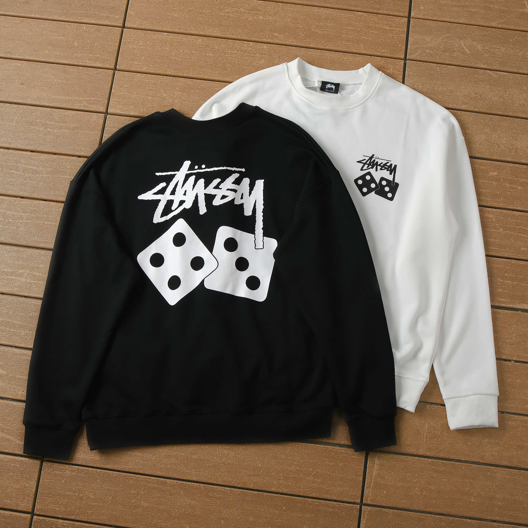 STUSSY SWEATER