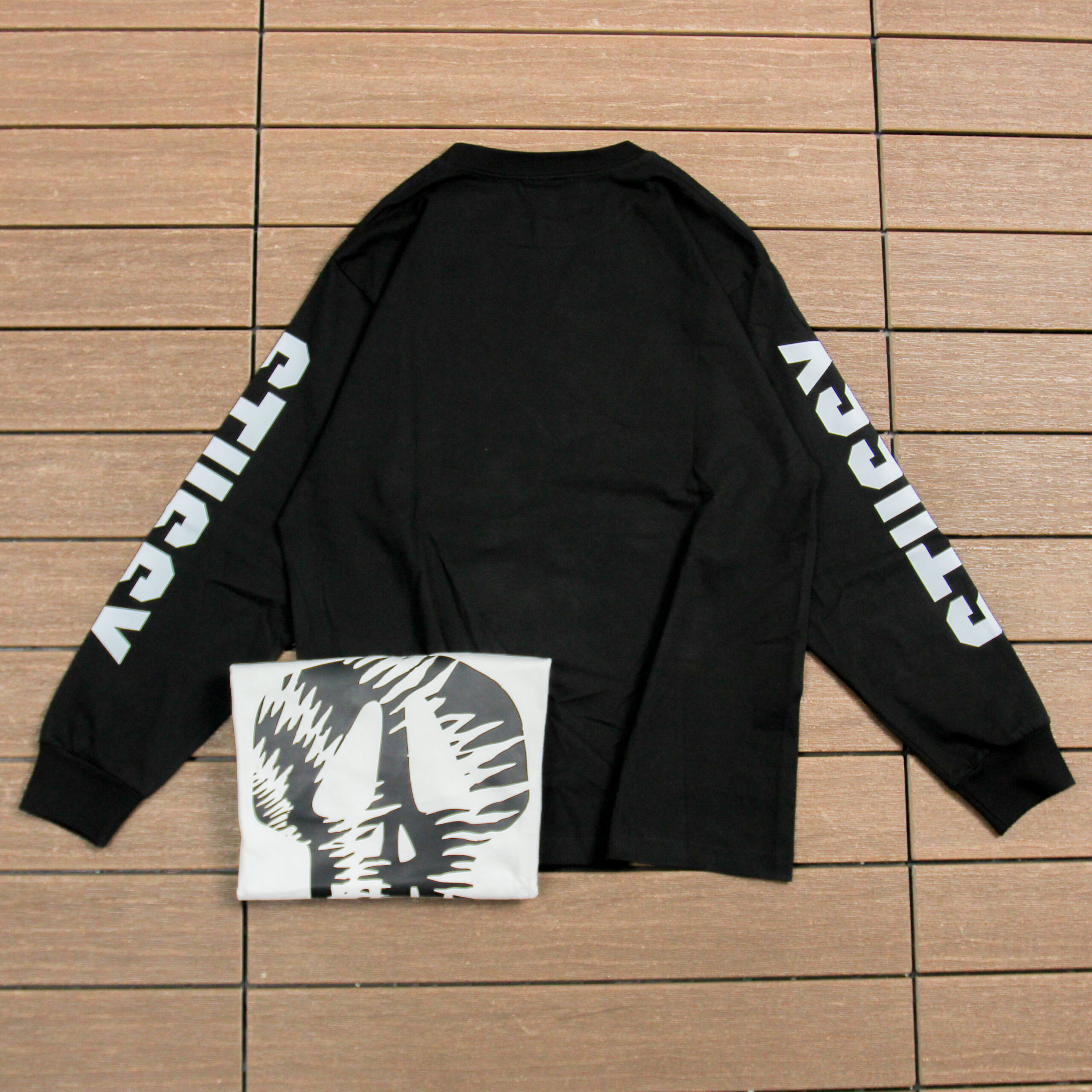 STUSSY T-SHIRT