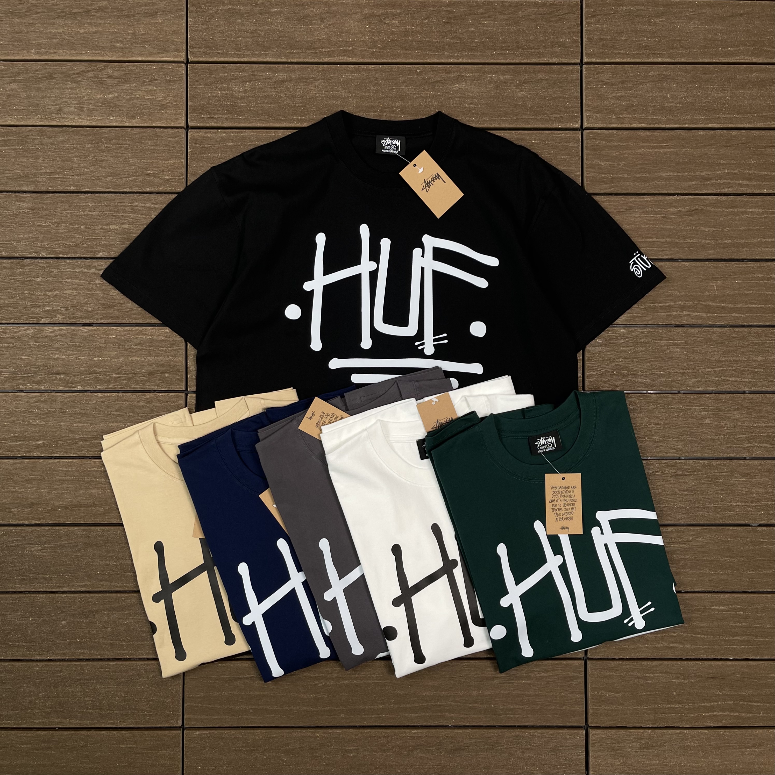 STUSSY T-SHIRT