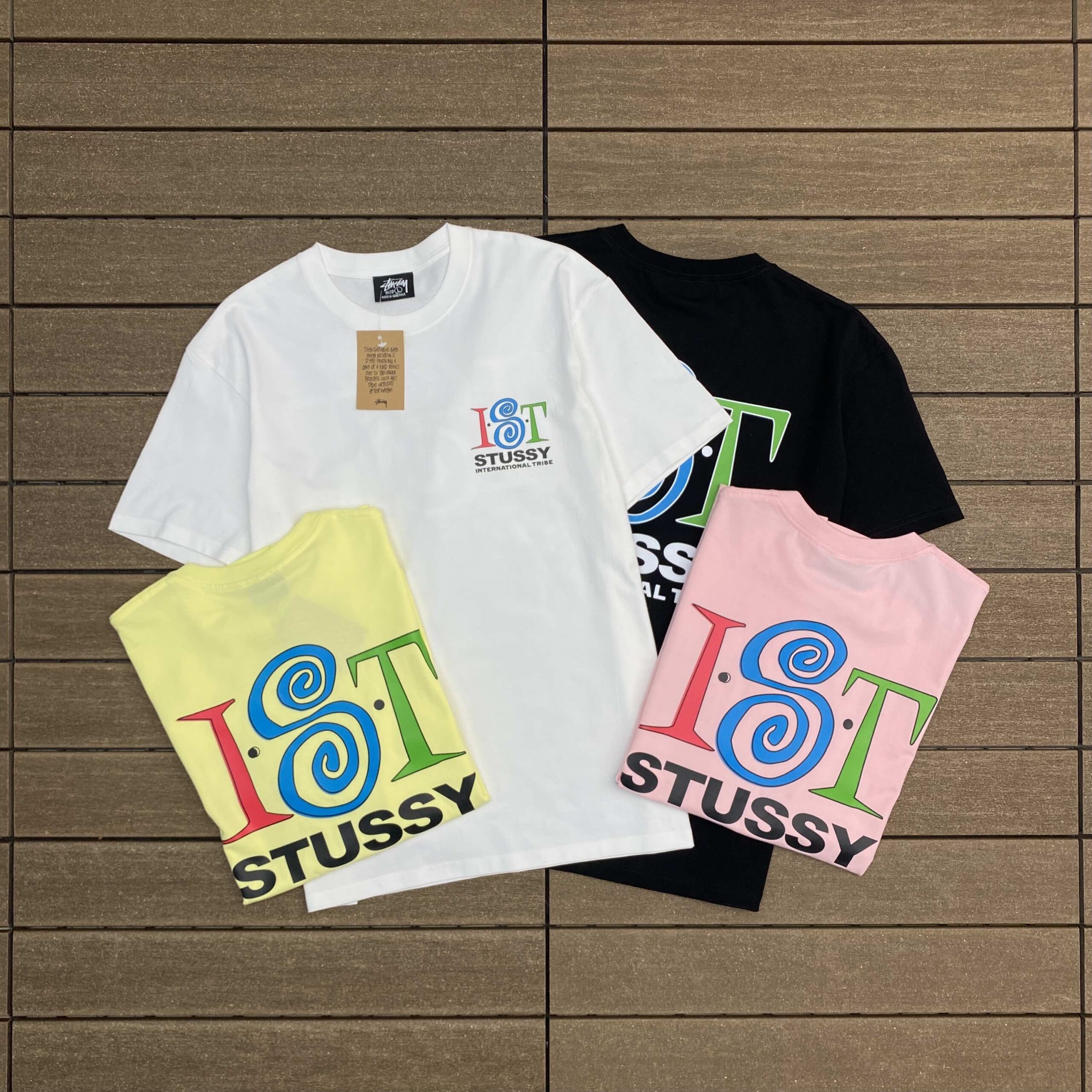 STUSSY T-SHIRT