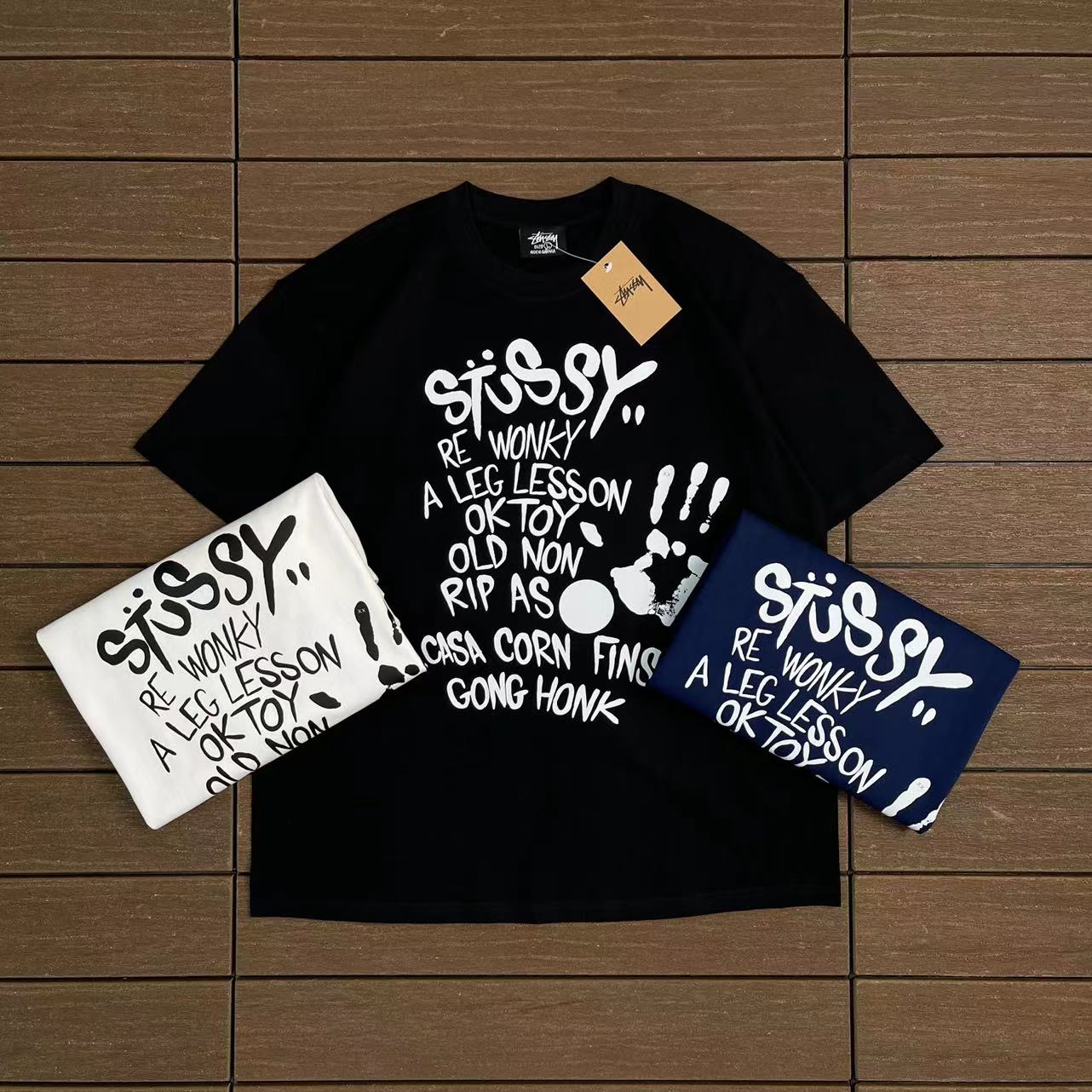 STUSSY T-SHIRT