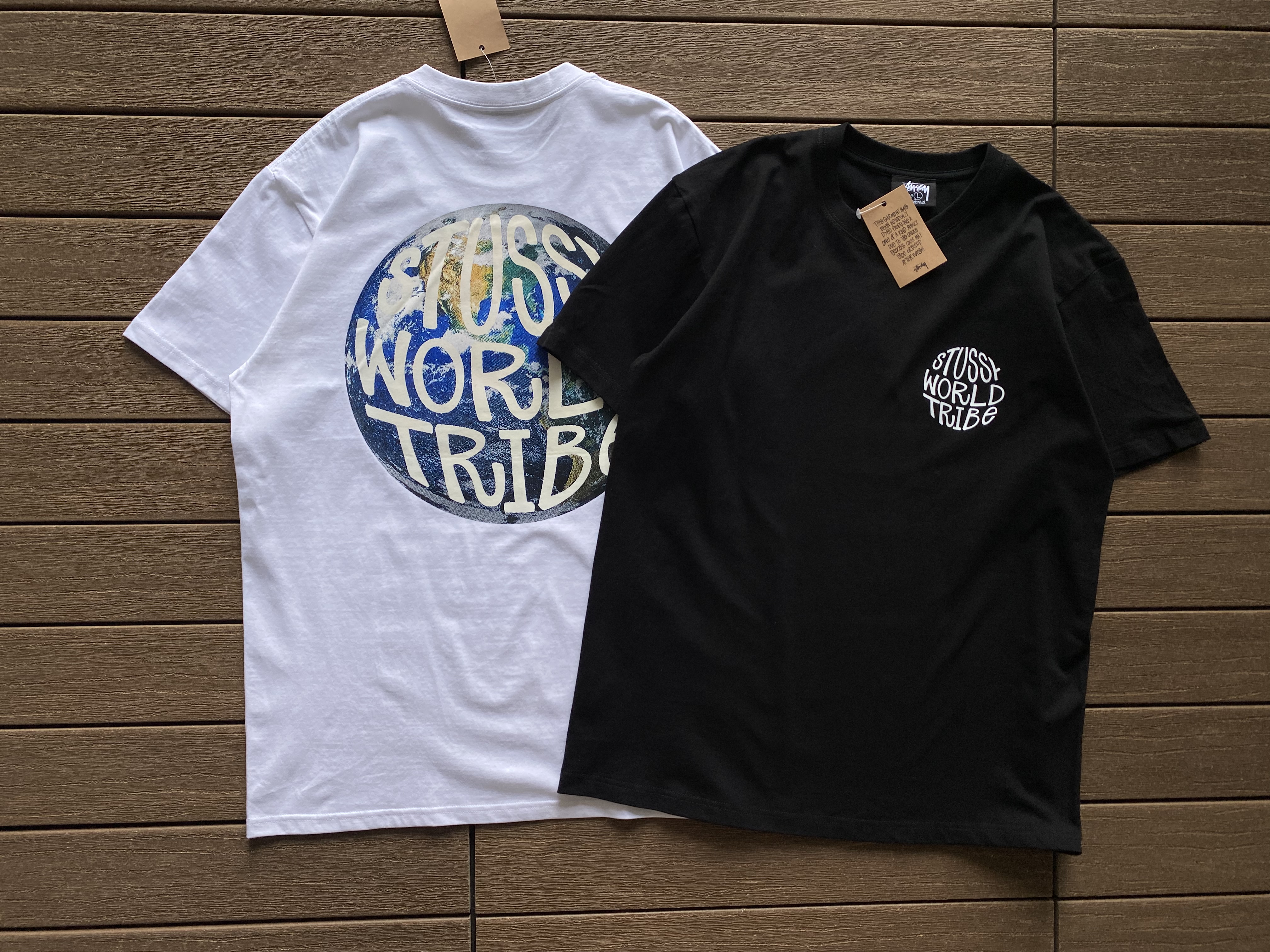 STUSSY T-SHIRT